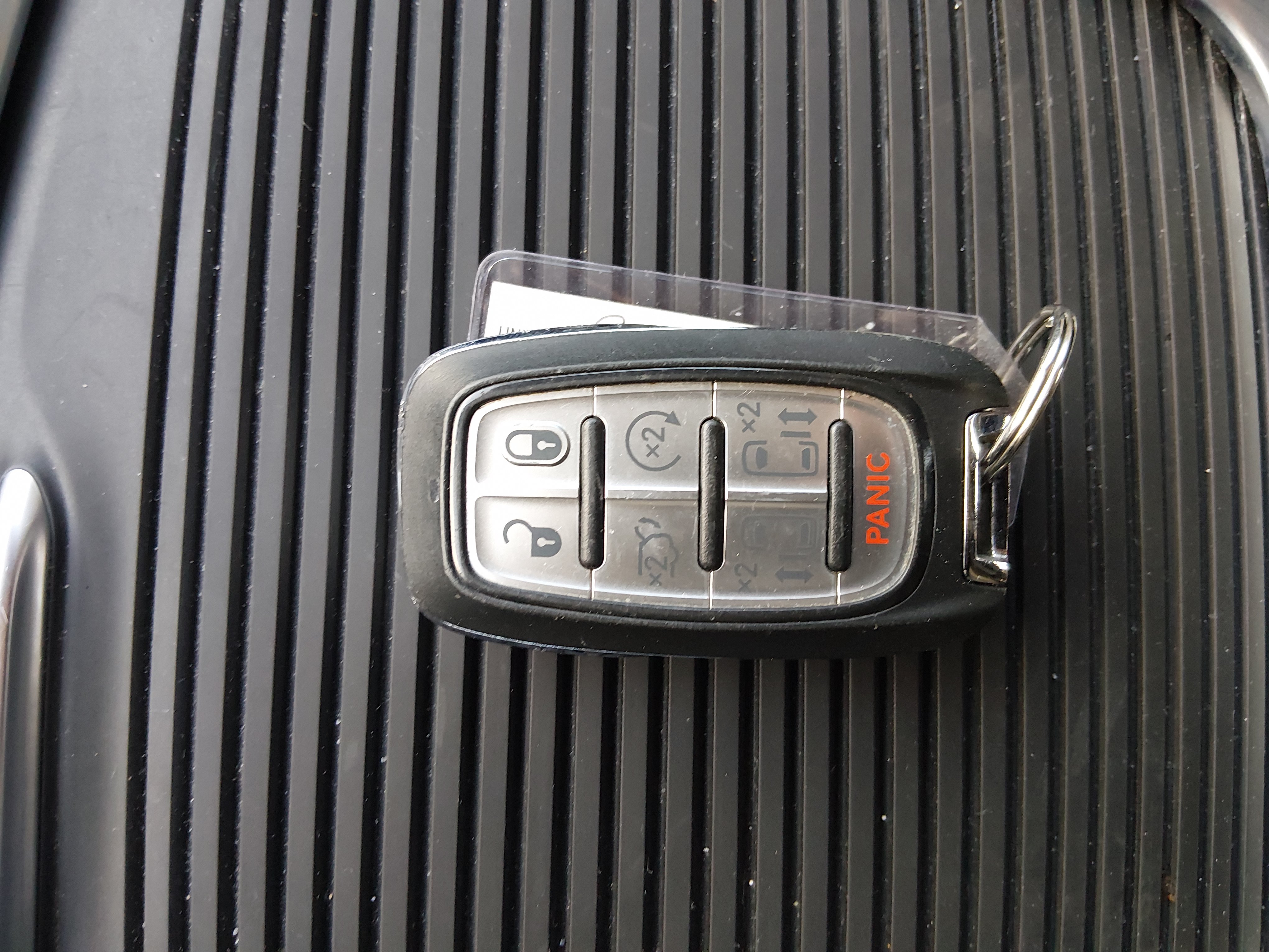 2023 Chrysler Pacifica Hybrid Limited - Photo 15