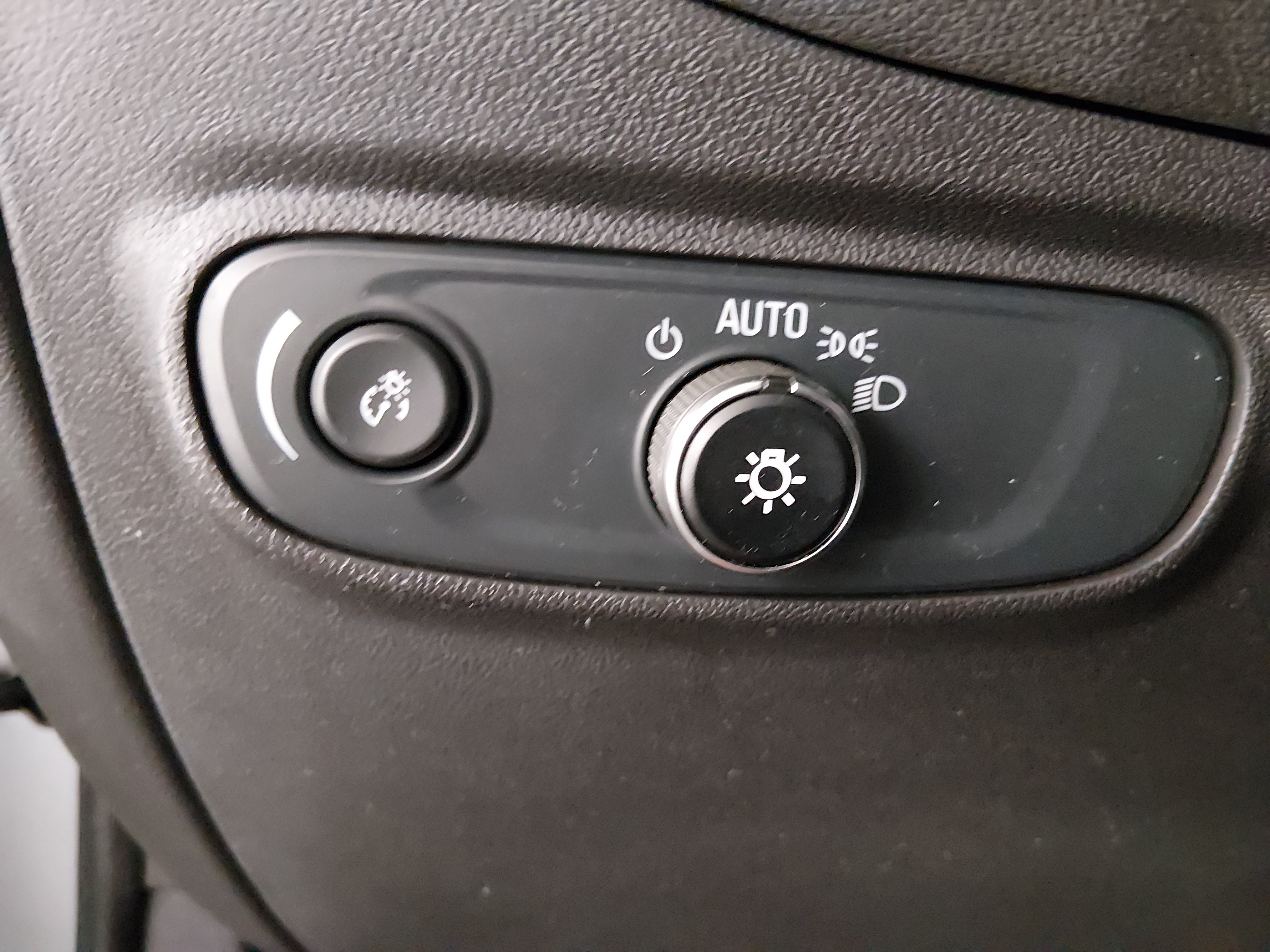 2024 Chevrolet Equinox LT - Photo 13