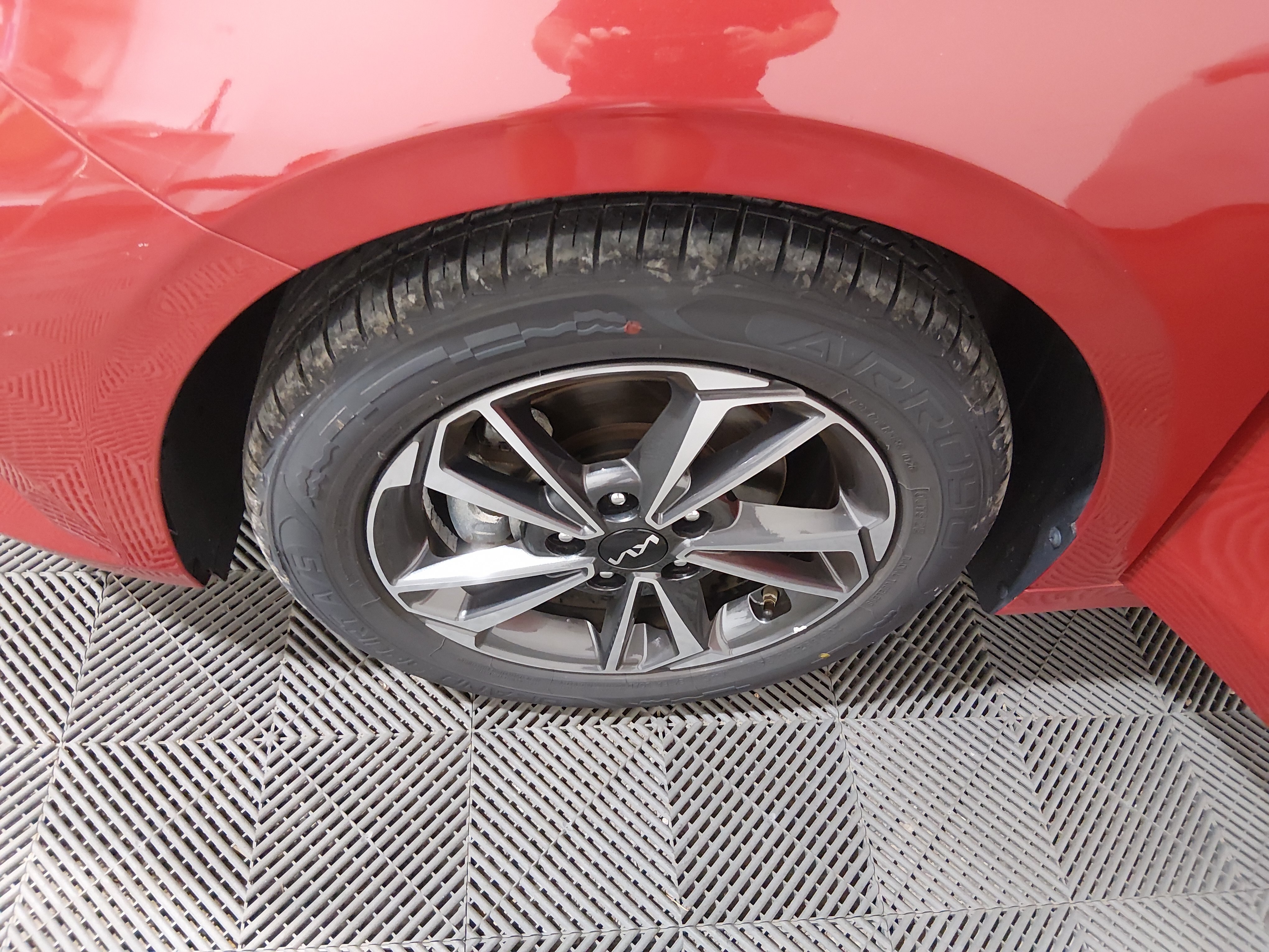 2024 Kia Forte LXS - Photo 10