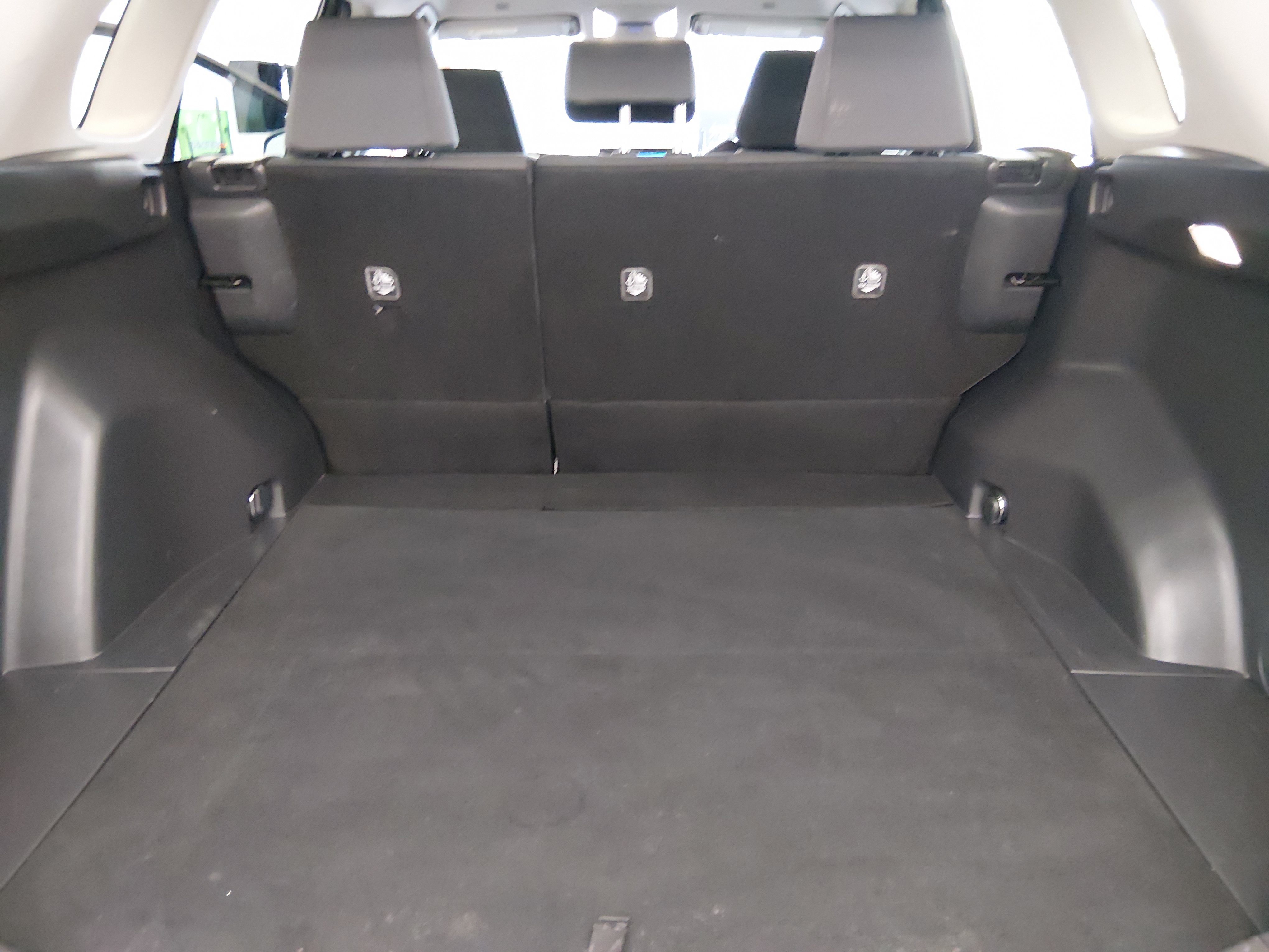 2024 Toyota RAV4 XLE - Photo 11