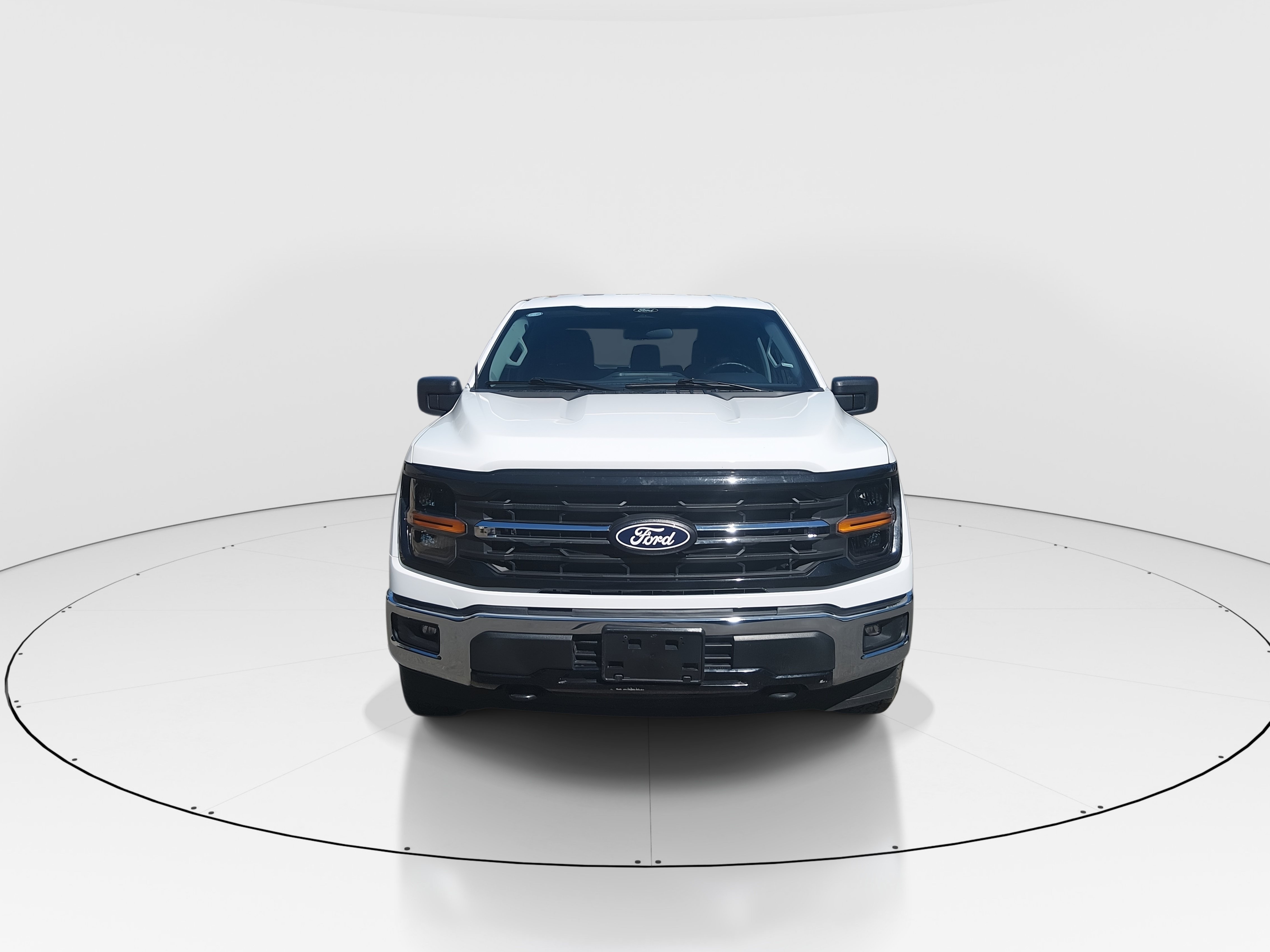 2025 Ford F-150 XLT - Photo 2