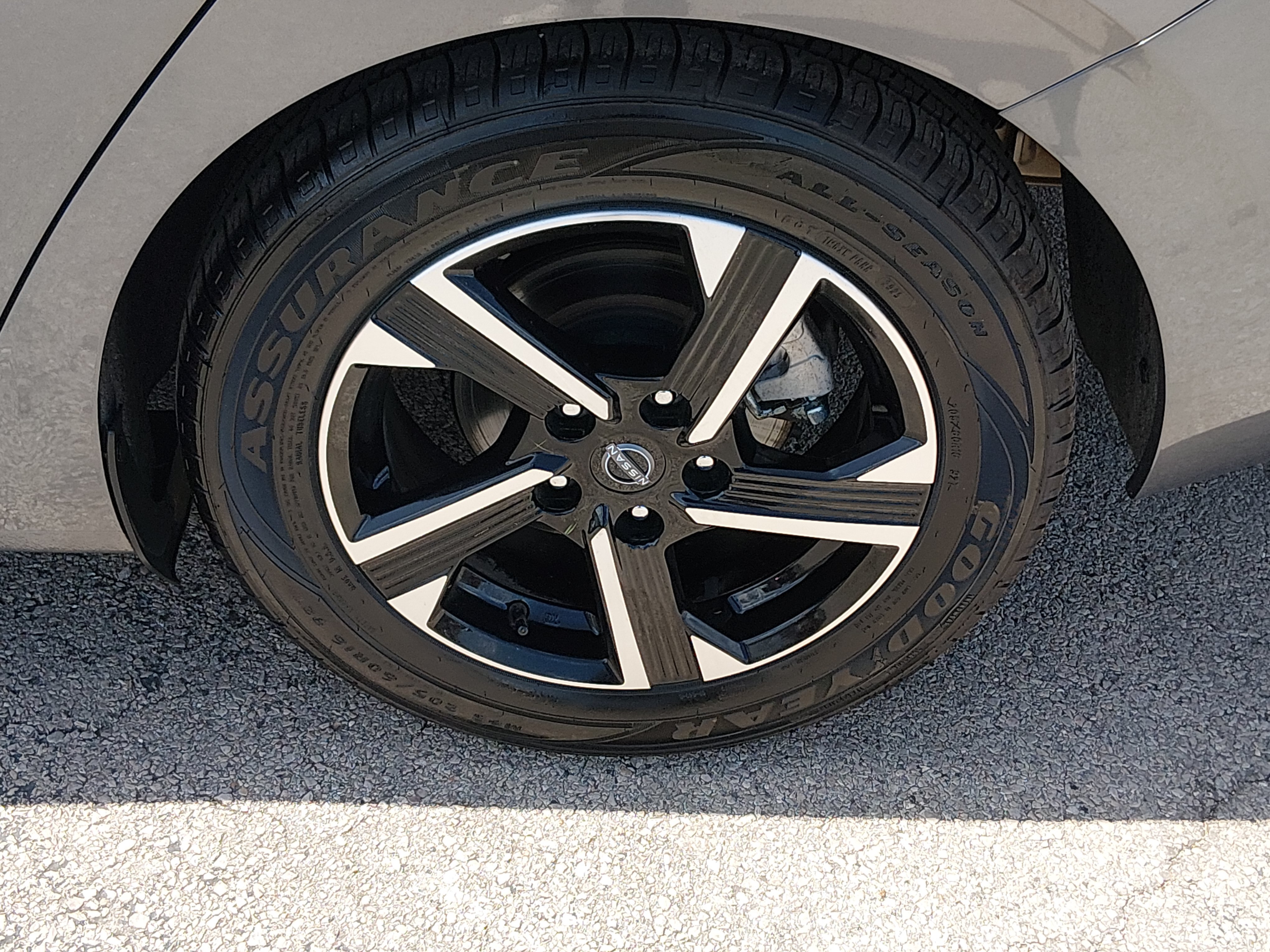 2024 Nissan Sentra SV - Photo 10