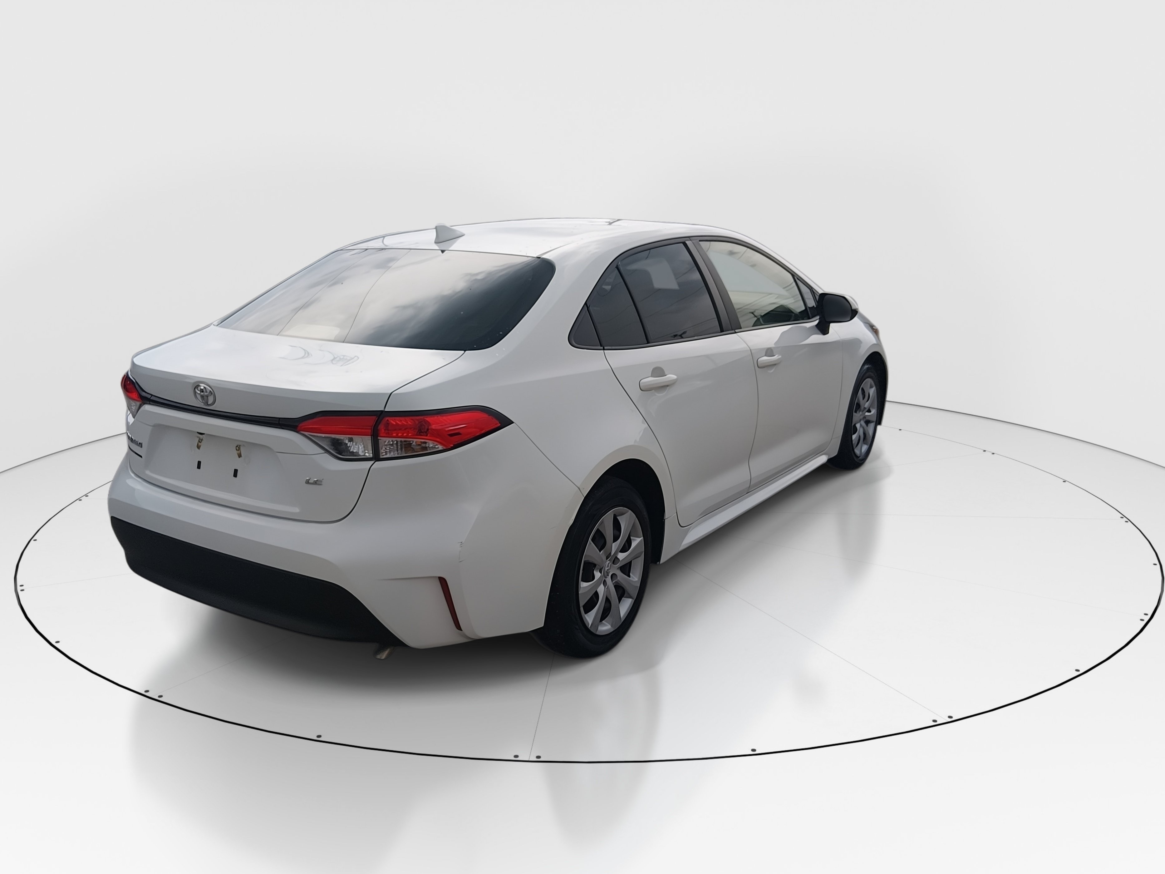 2023 Toyota Corolla LE - Photo 7