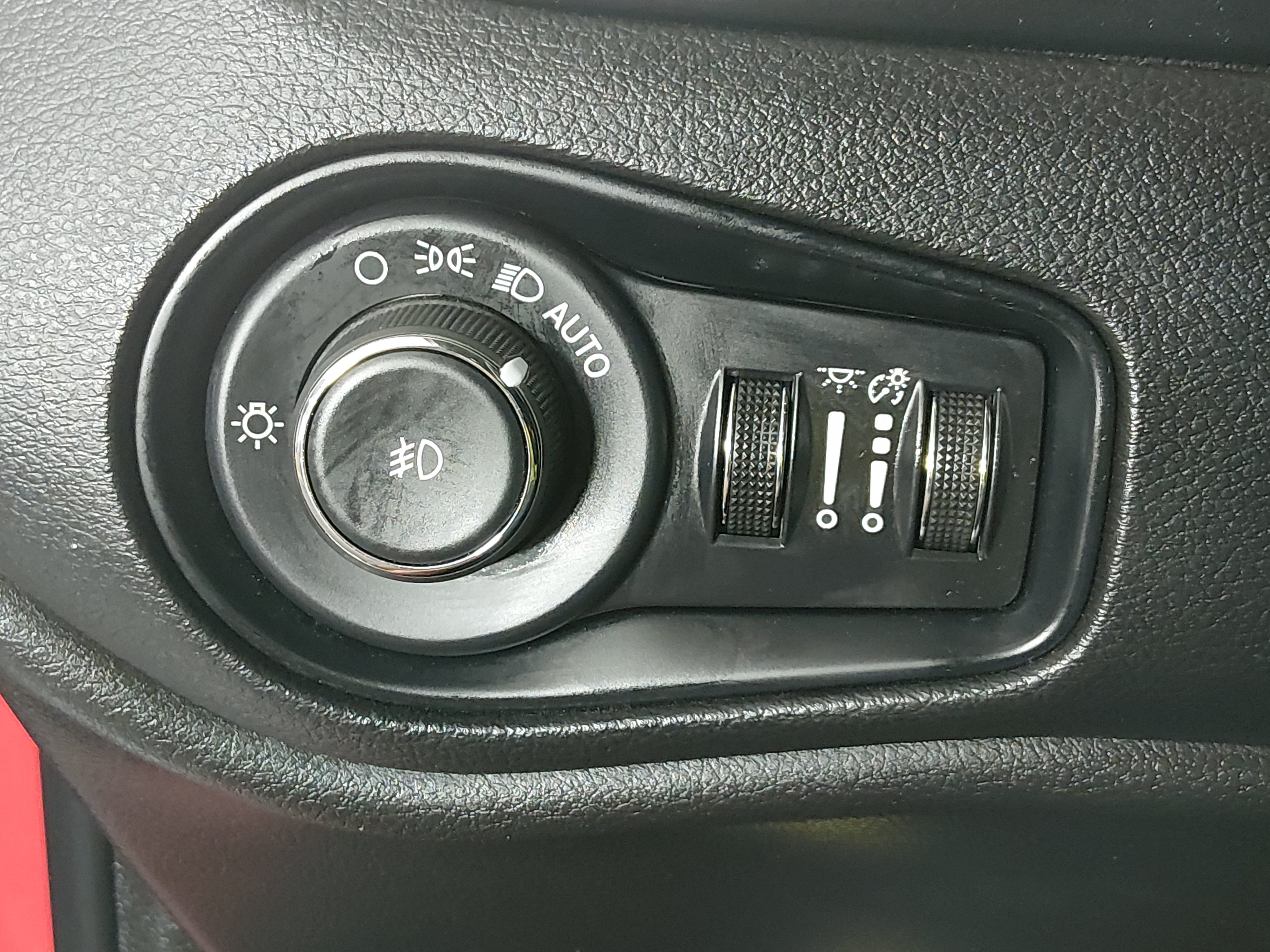 2023 Jeep Renegade Trailhawk - Photo 13