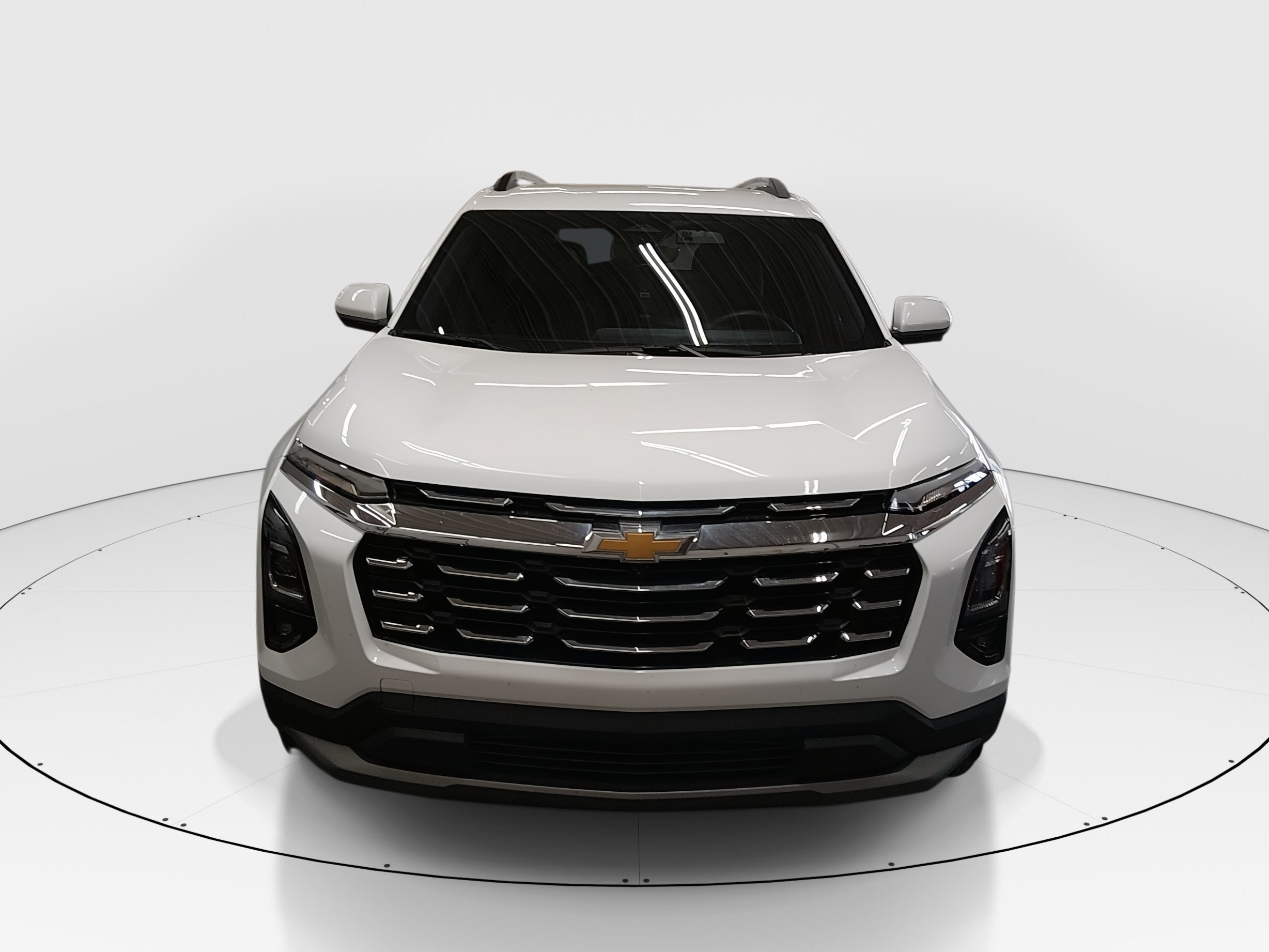 2025 Chevrolet Equinox LT - Photo 2