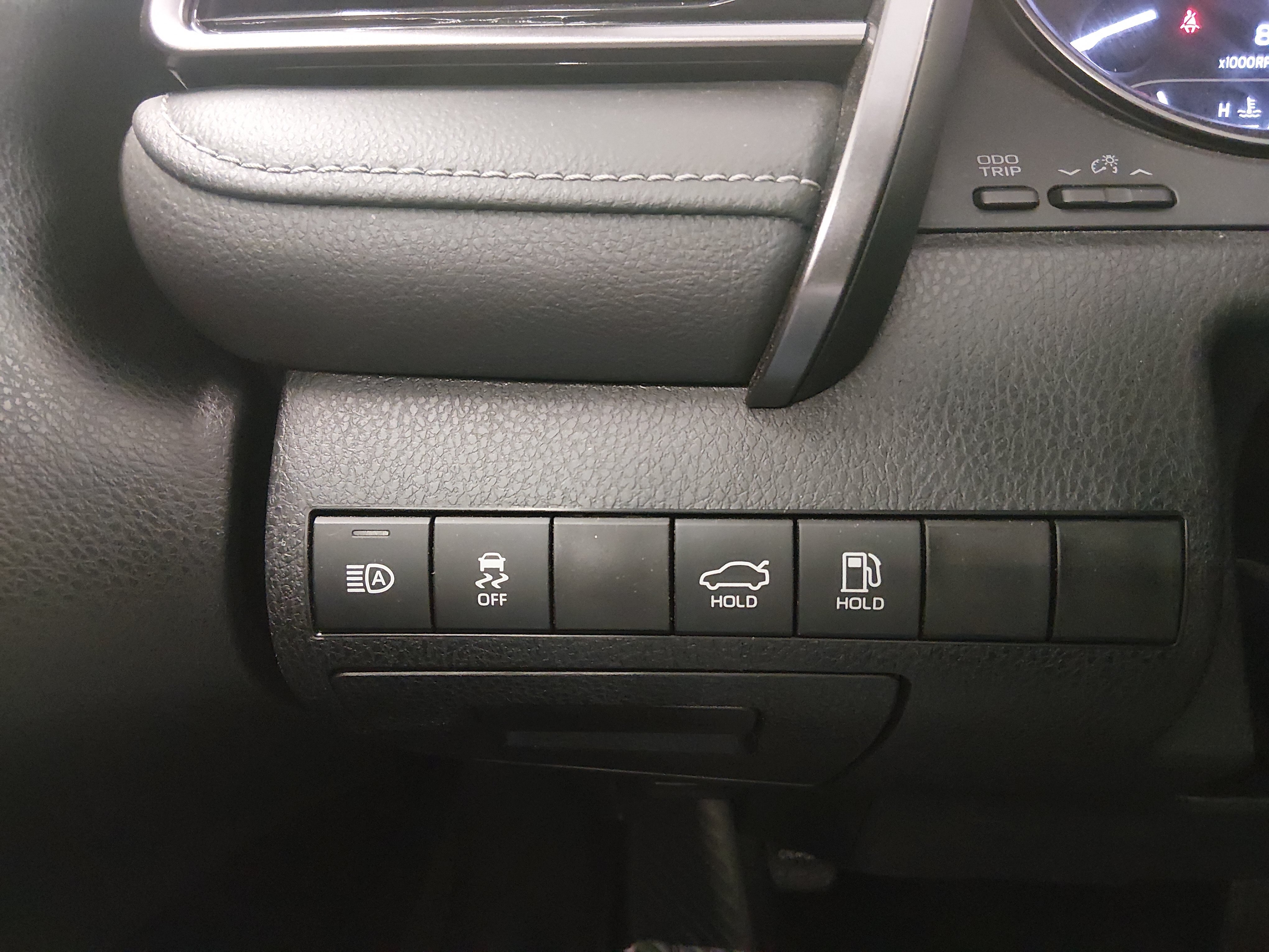 2024 Toyota Camry SE - Photo 13