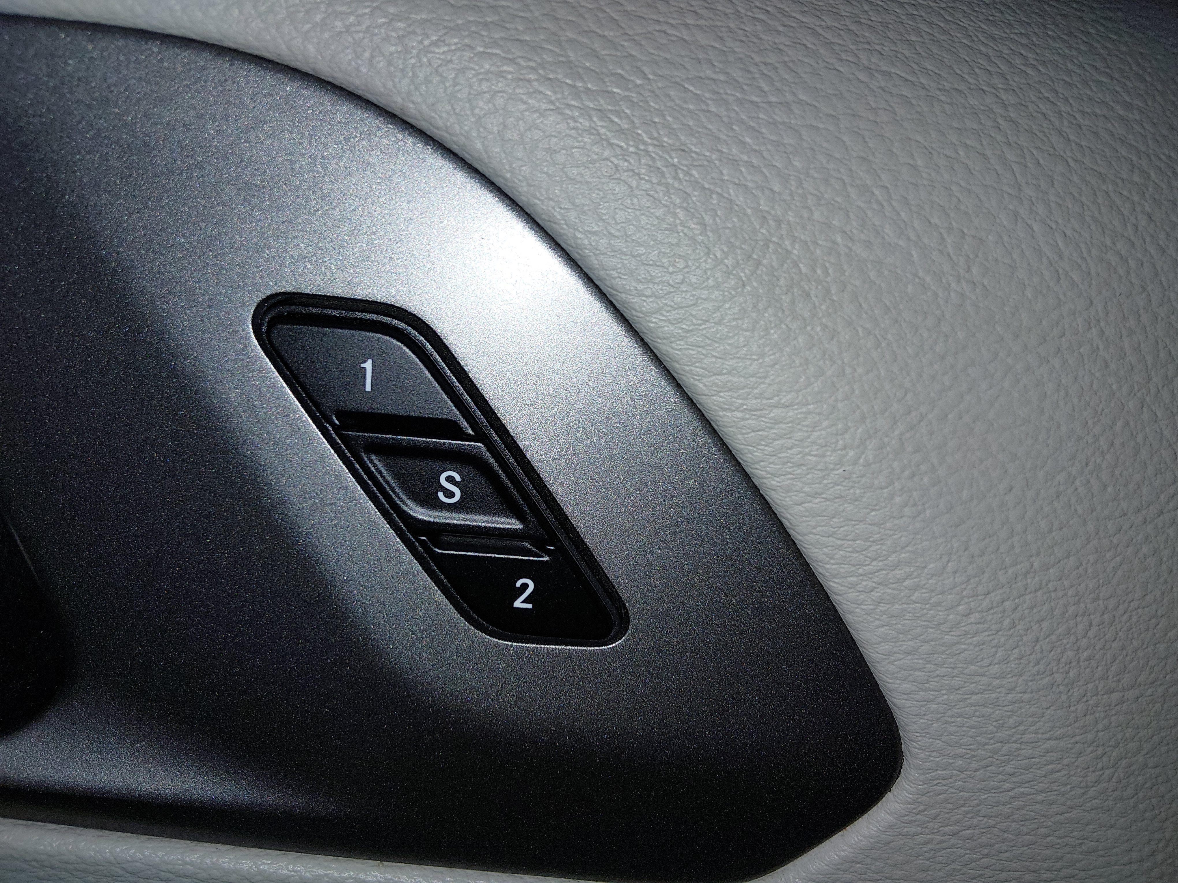 2024 Chrysler Pacifica PHEV Select - Photo 22