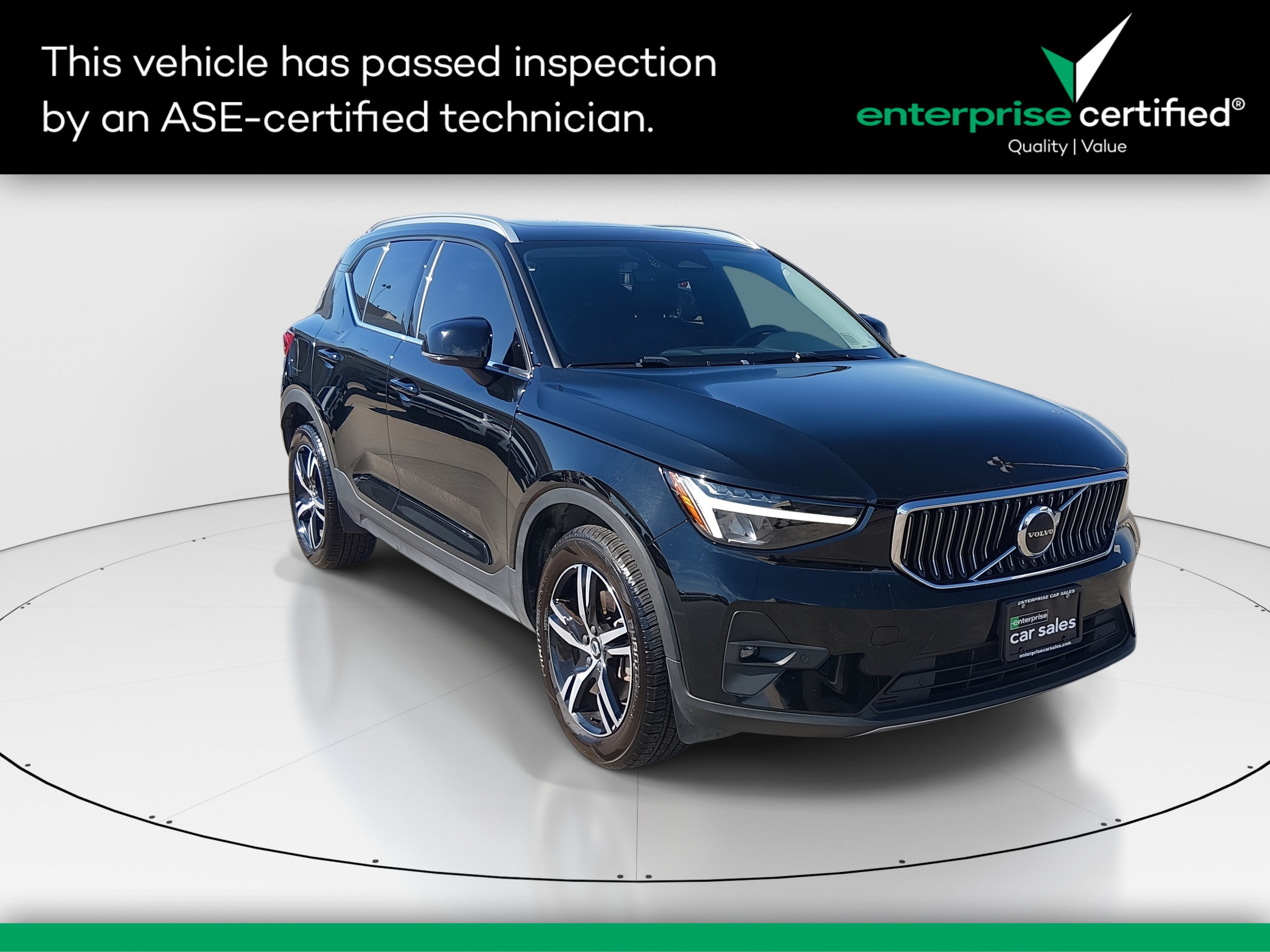 2023 Volvo XC40