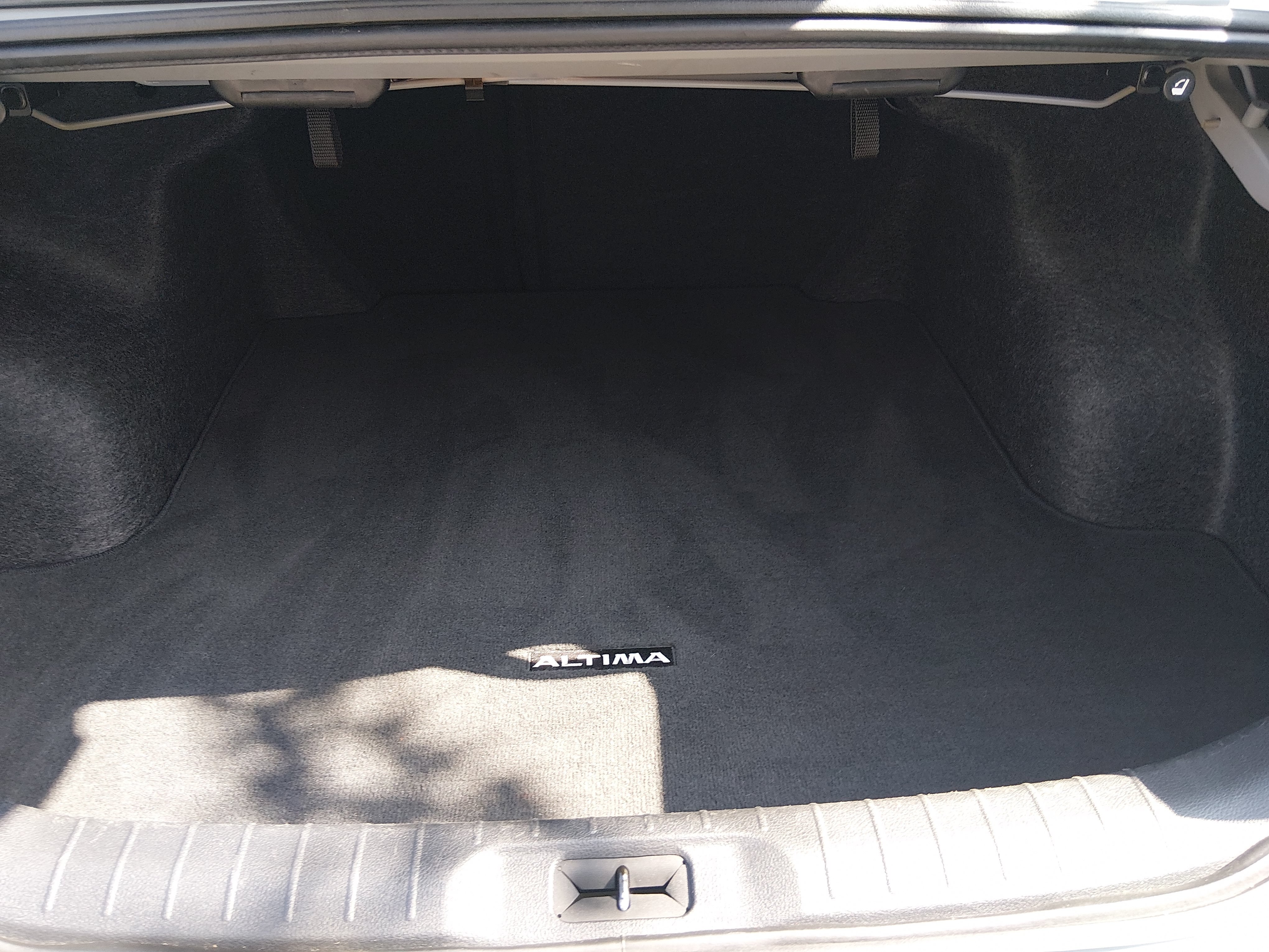 2024 Nissan Altima SR - Photo 11