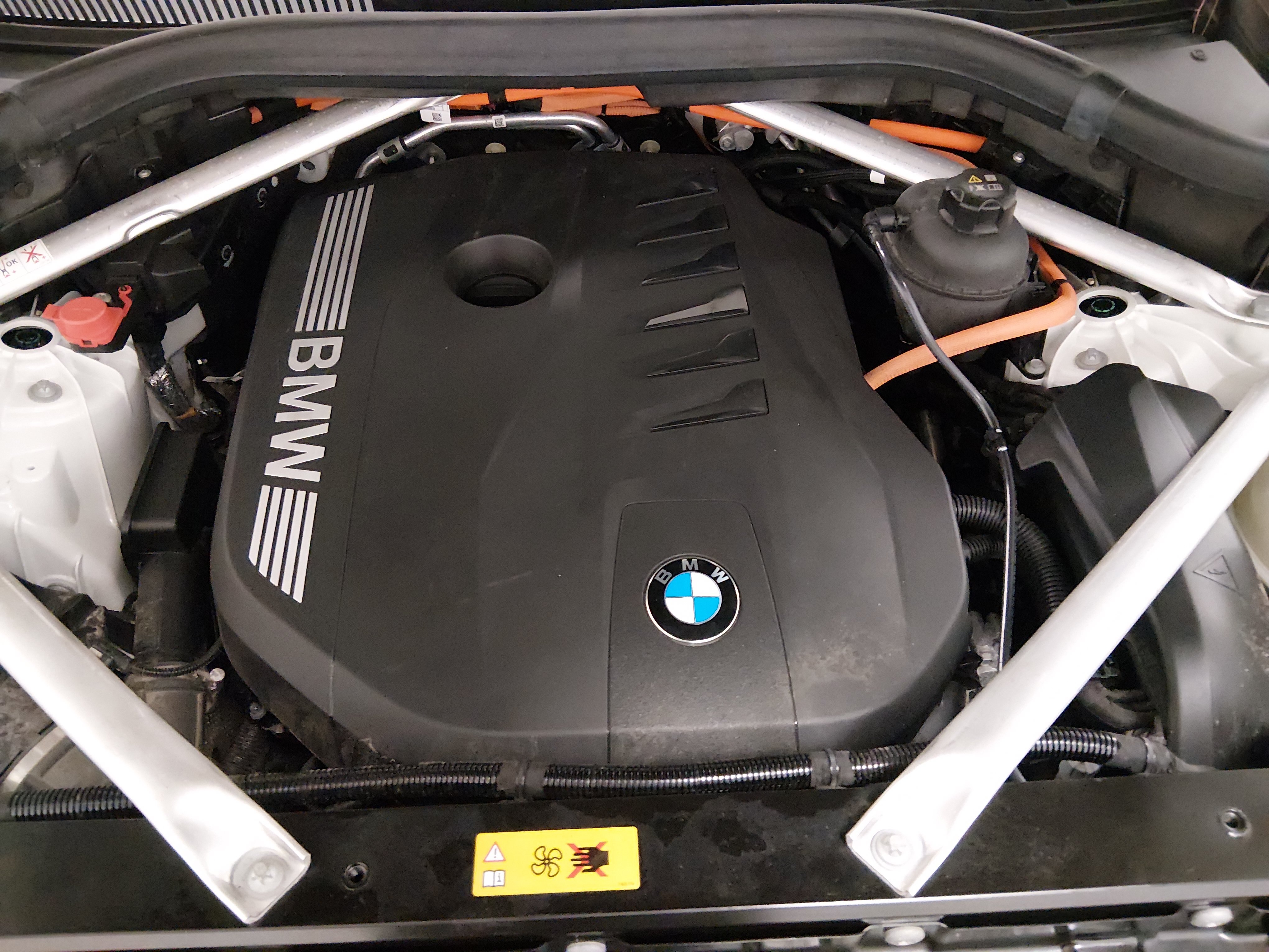 2025 BMW X5 50e - Photo 9