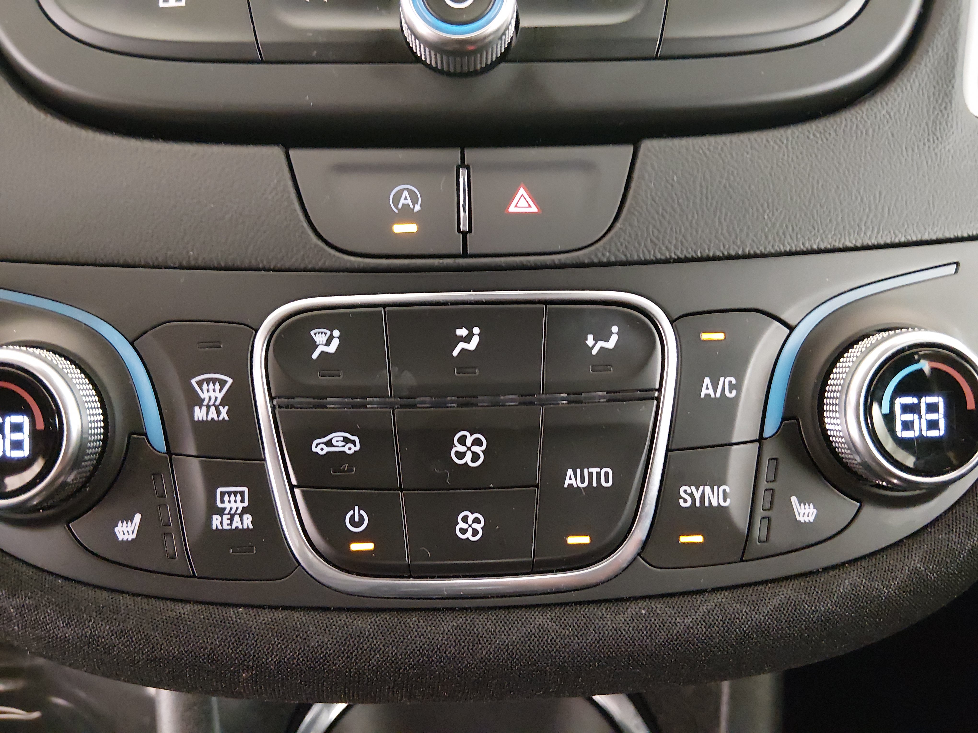 2025 Chevrolet Malibu 1LT - Photo 17