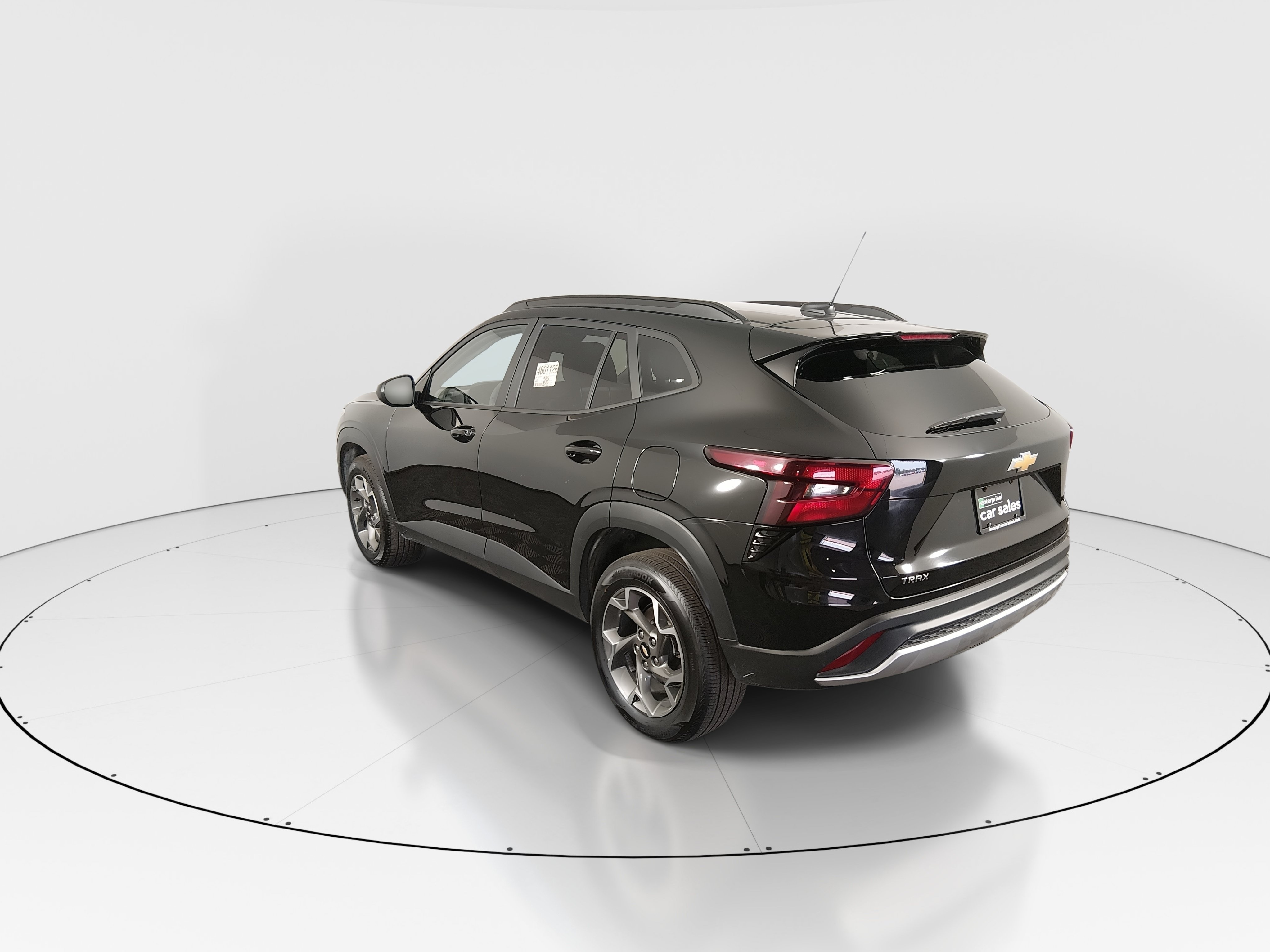 2025 Chevrolet Trax LT - Photo 5