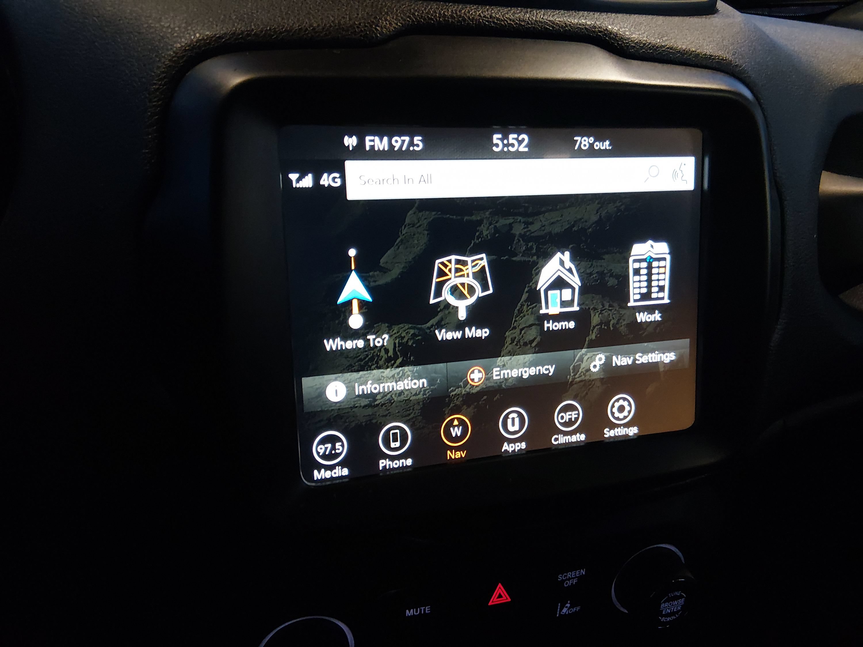 2023 Jeep Renegade Latitude - Photo 17