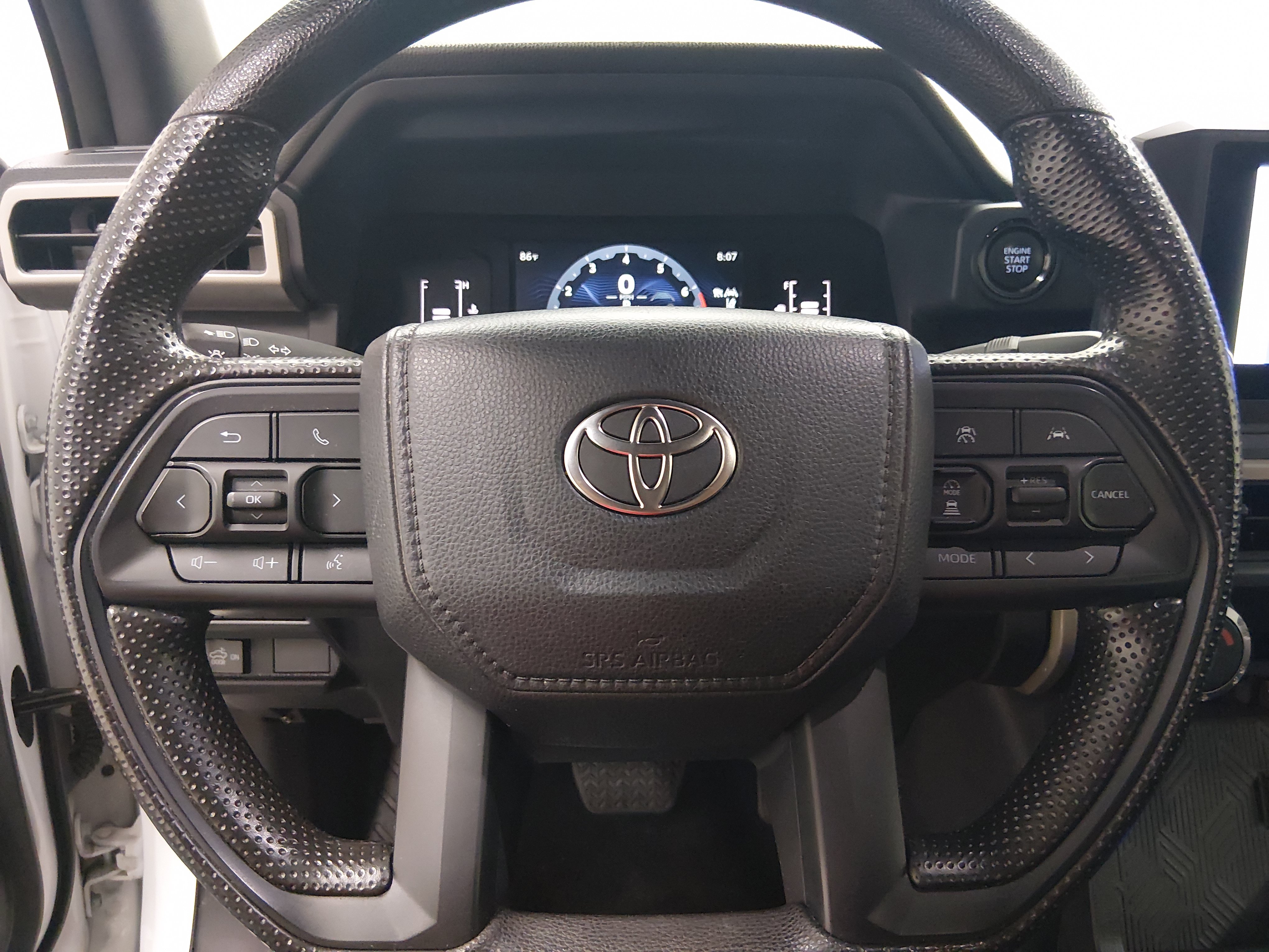 2025 Toyota Tacoma SR - Photo 12