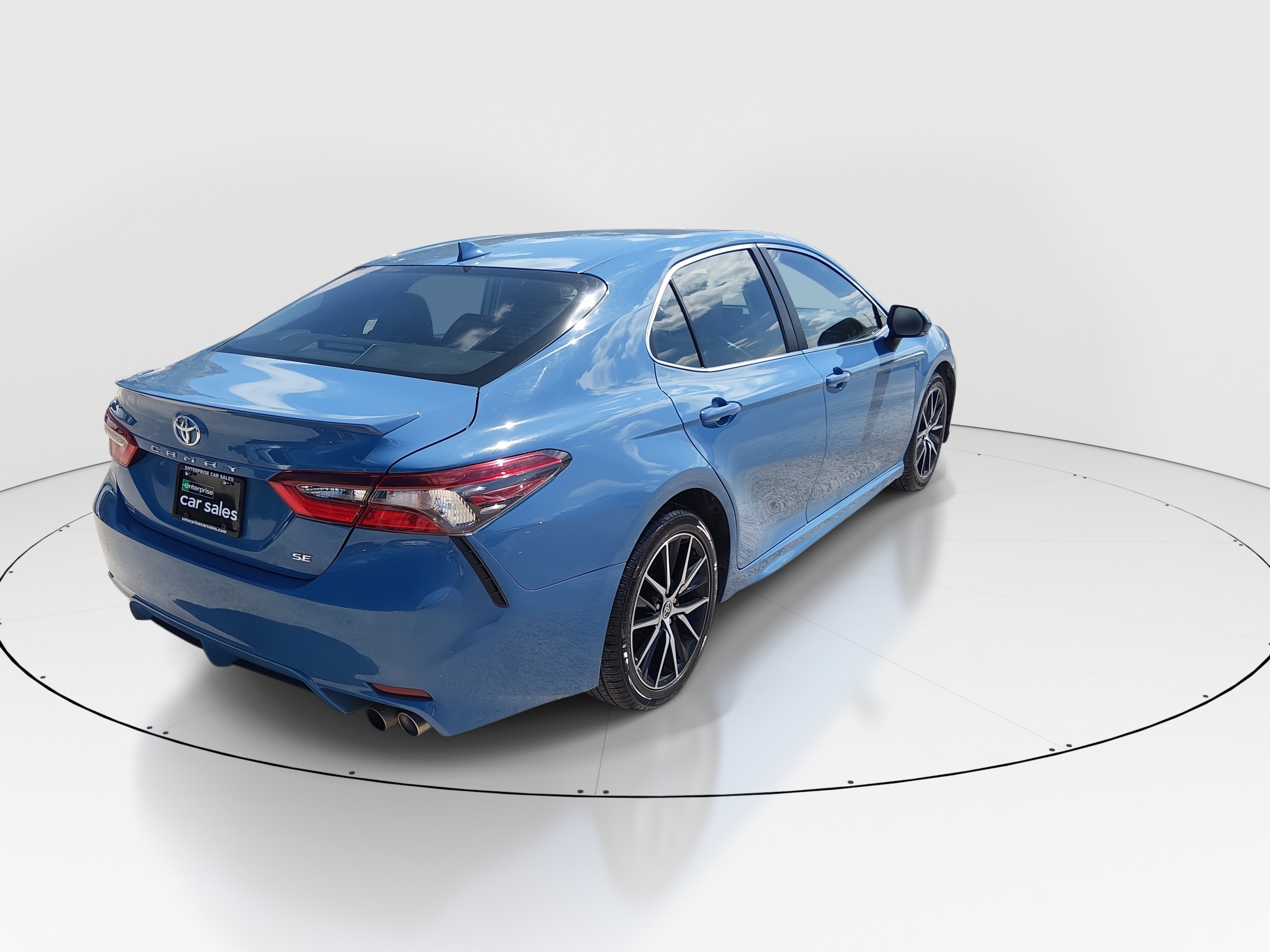 2024 Toyota Camry SE - Photo 7