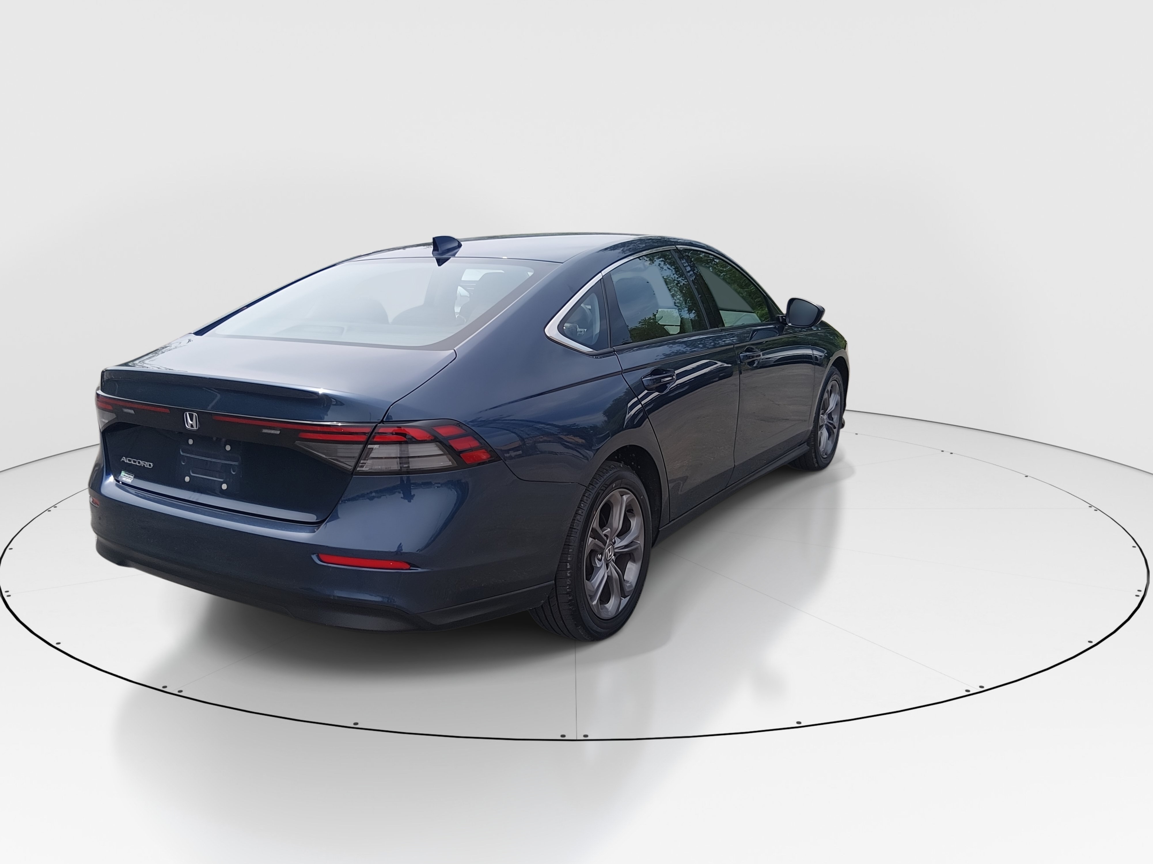 2024 Honda Accord EX - Photo 7