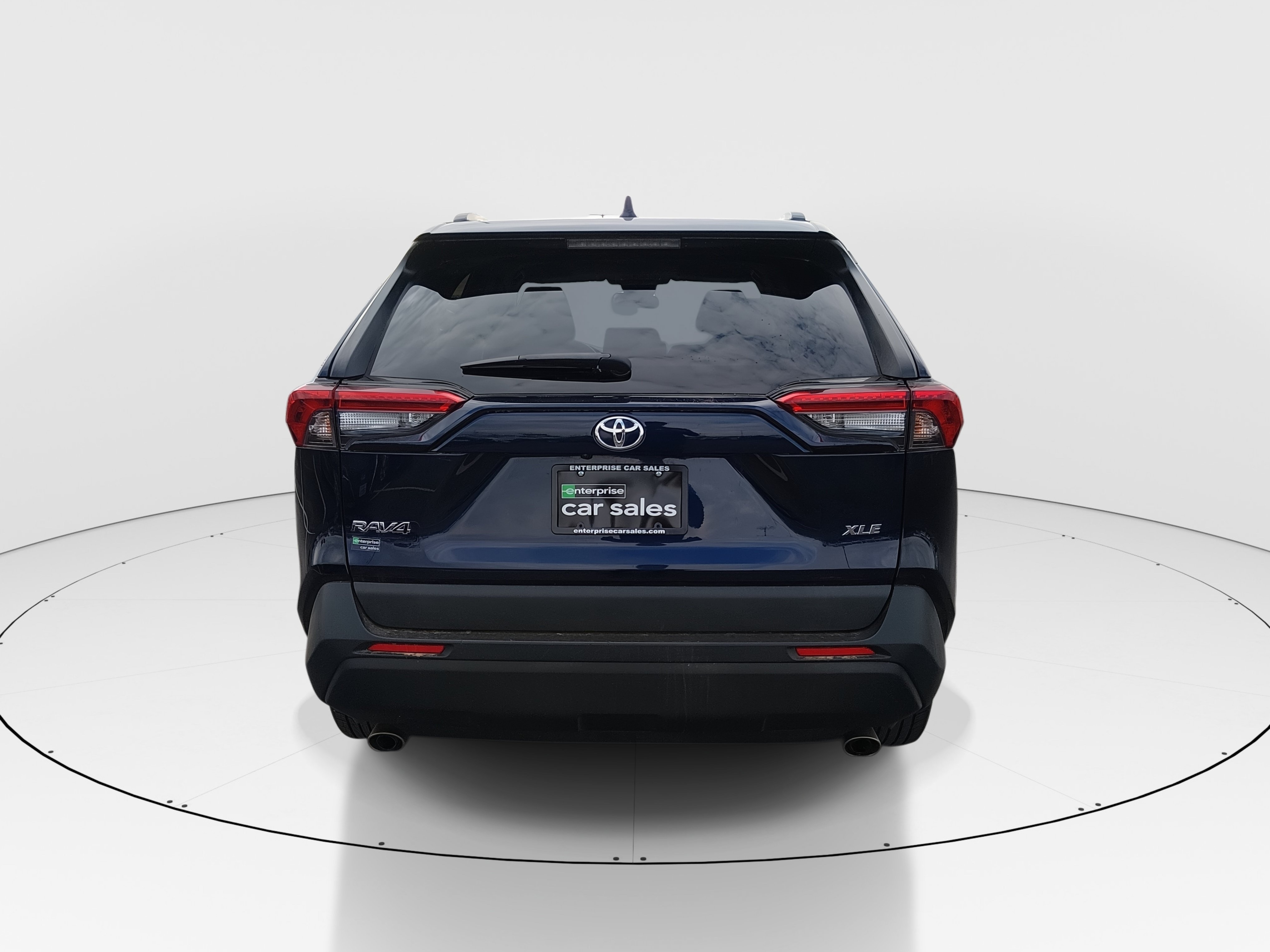 2024 Toyota RAV4 XLE - Photo 6