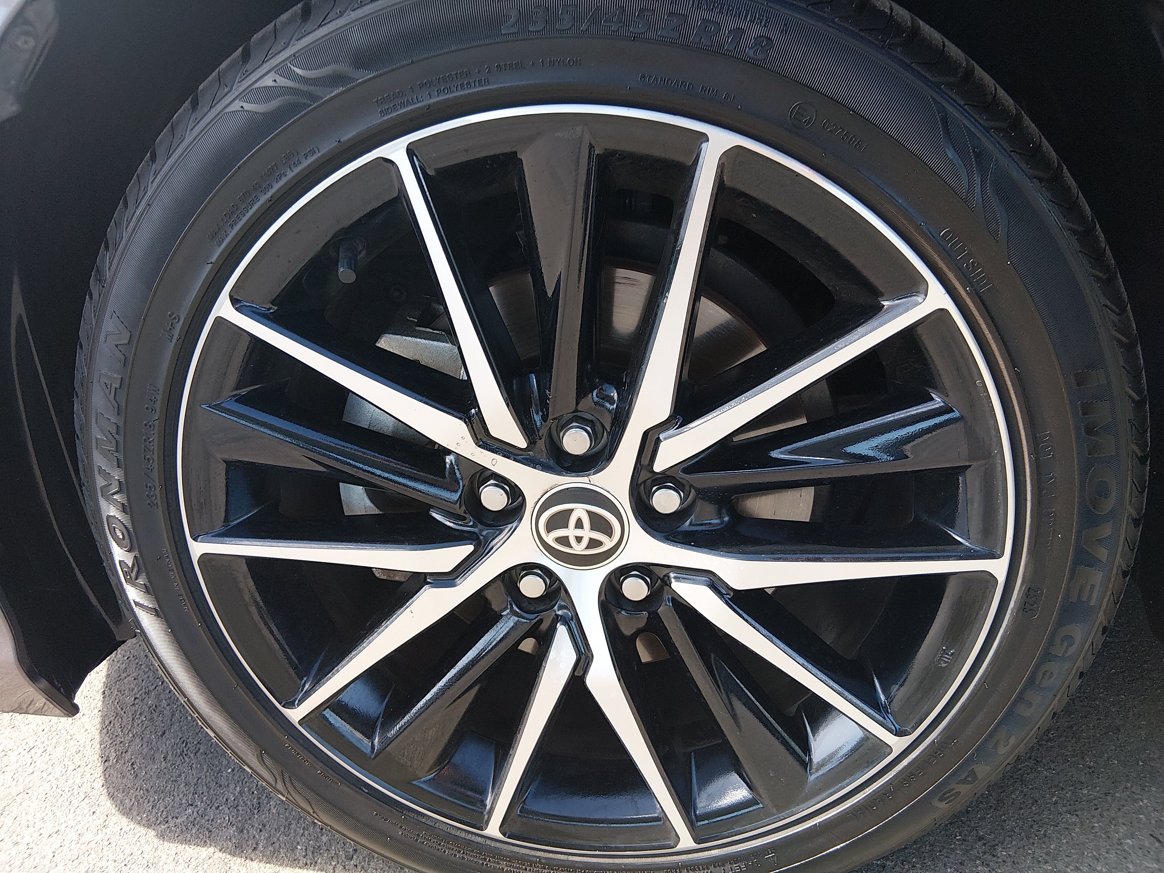 2024 Toyota Camry SE - Photo 10