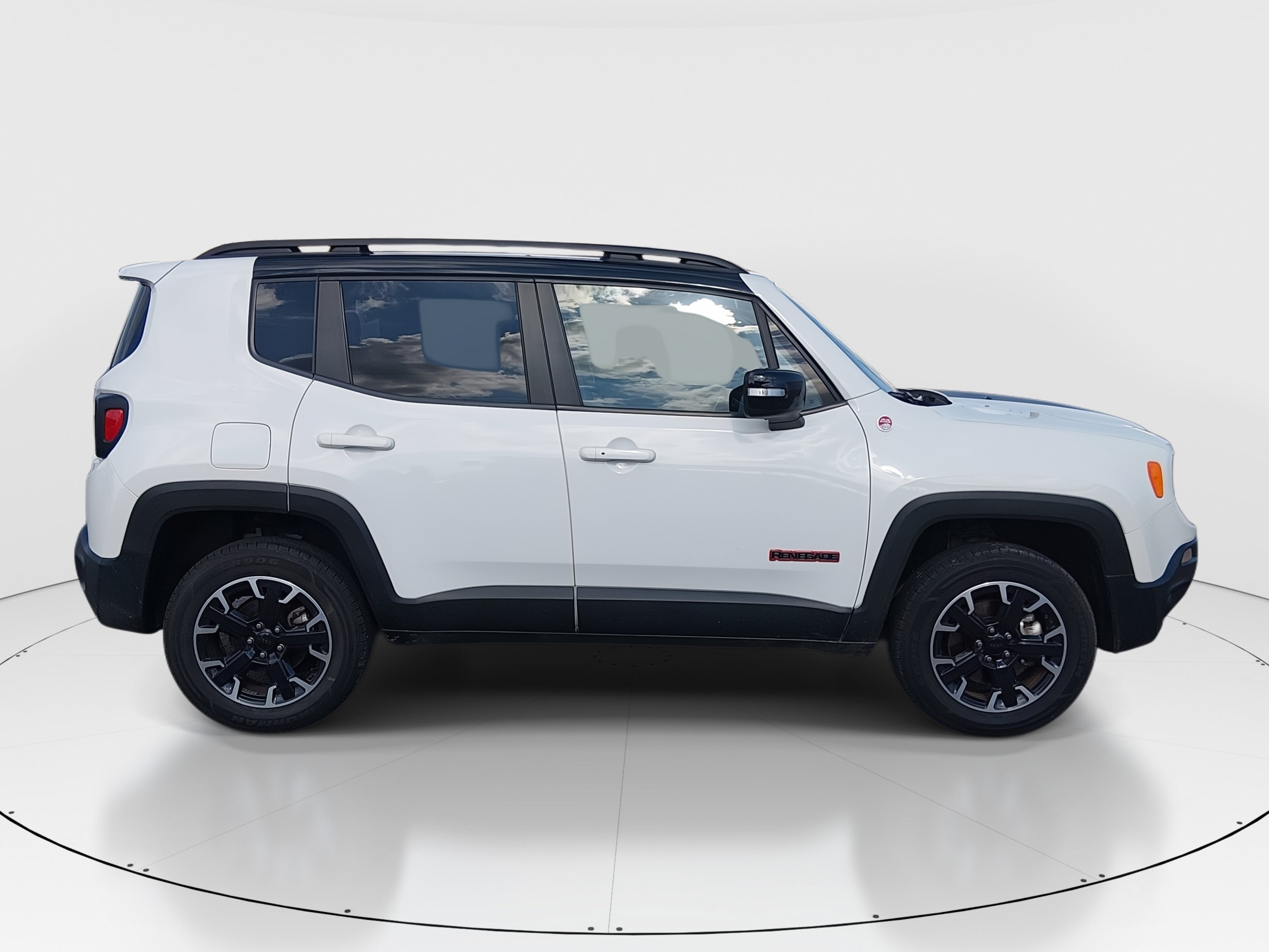 2023 Jeep Renegade Trailhawk - Photo 8