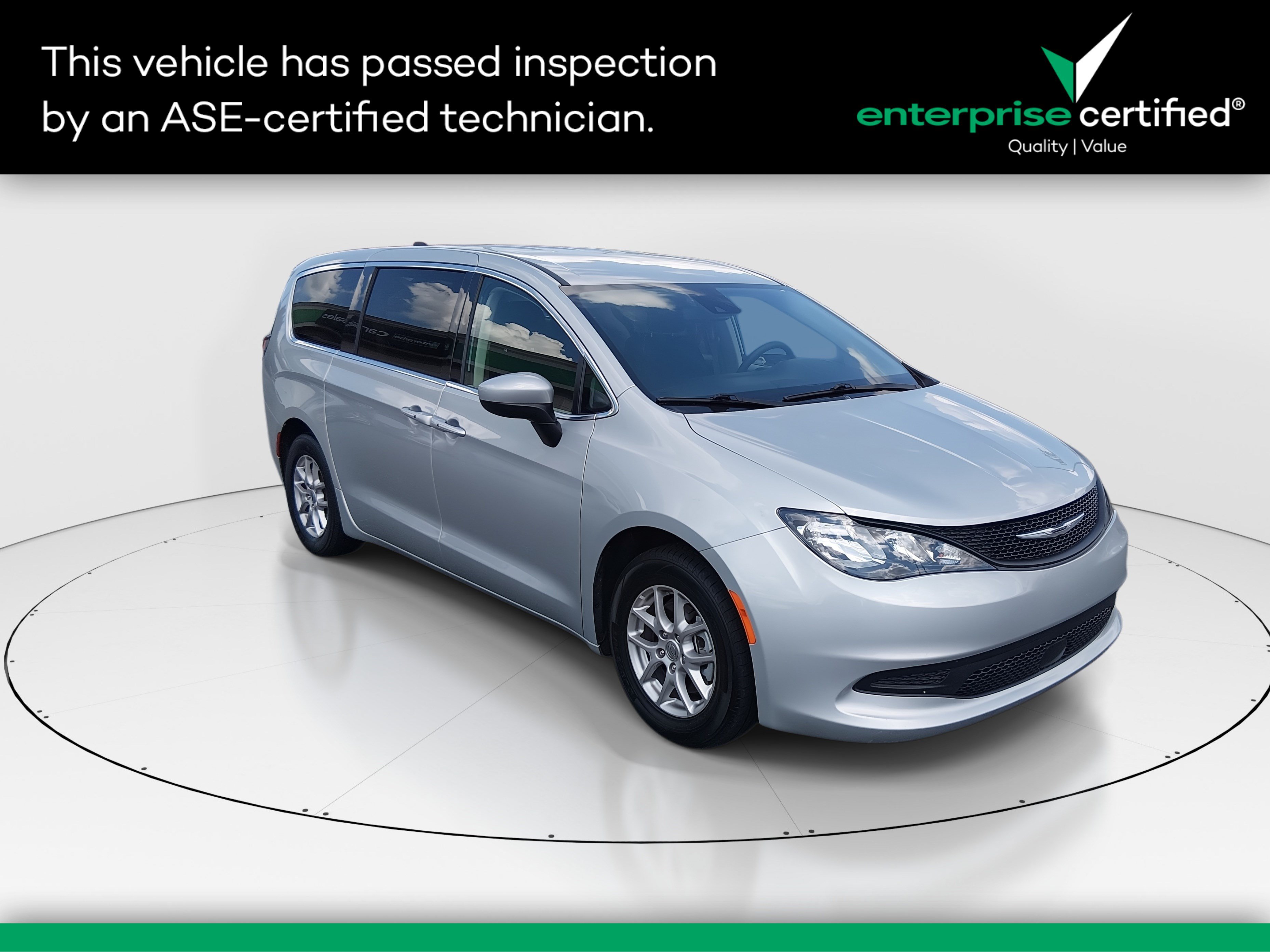 2023 Chrysler Voyager