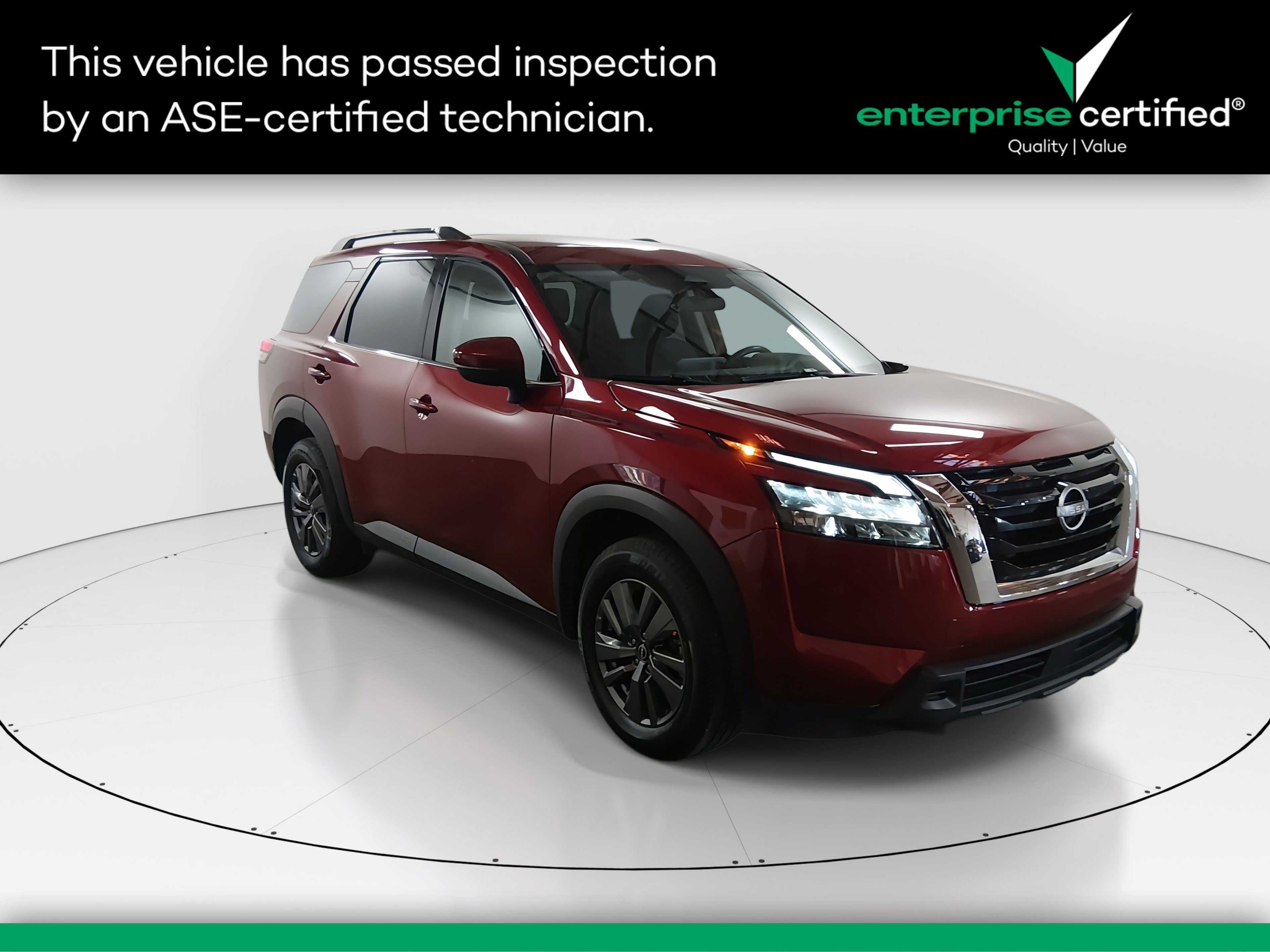 2024 Nissan Pathfinder SV
