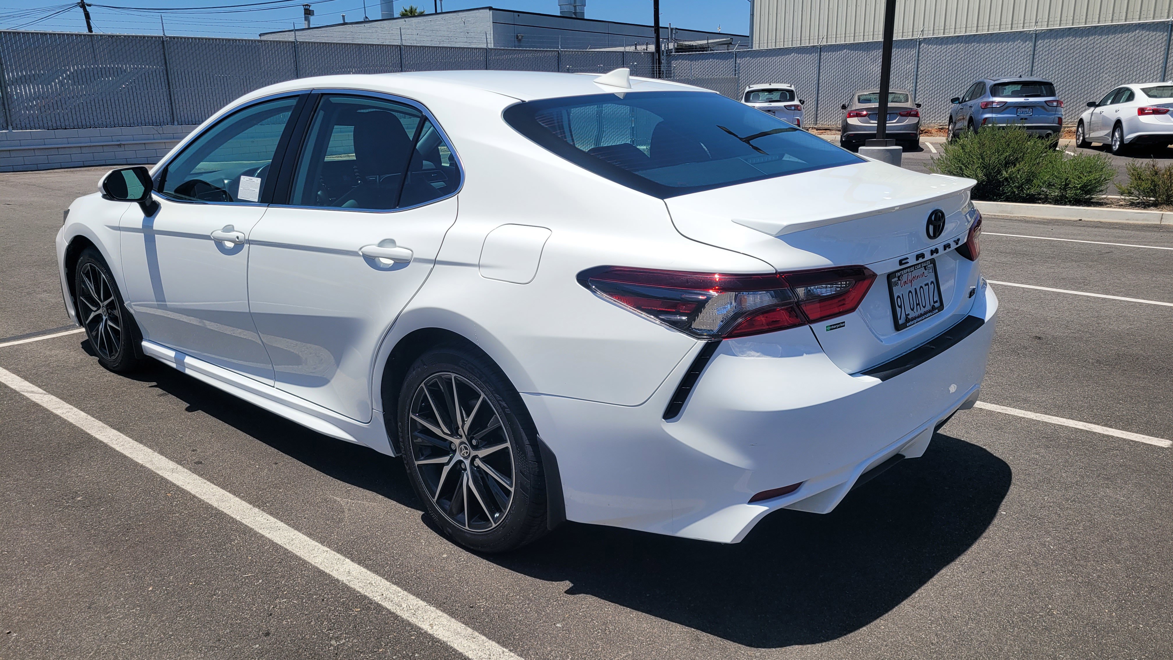 2024 Toyota Camry SE - Photo 5