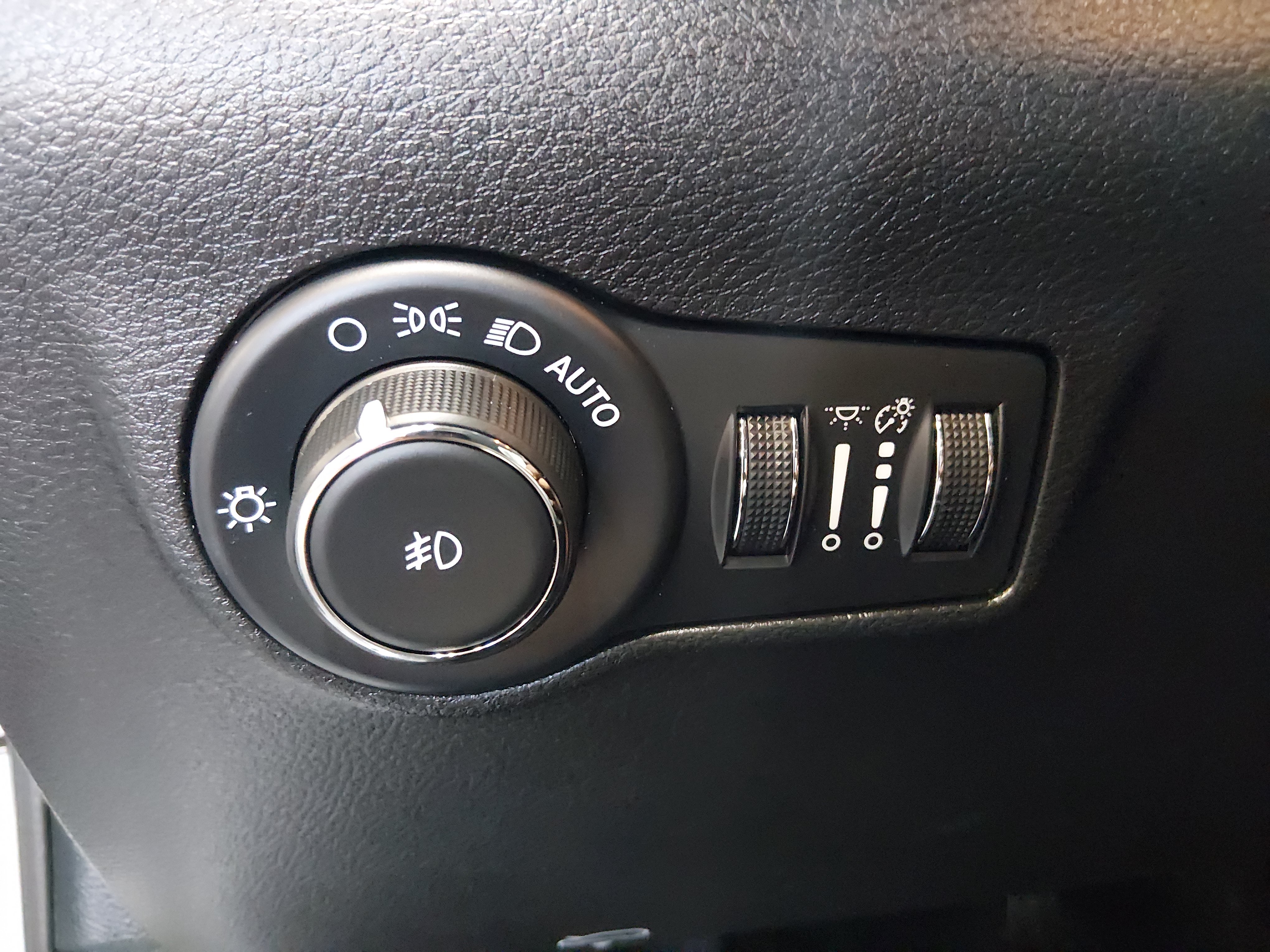 2025 Jeep Compass Trailhawk - Photo 13