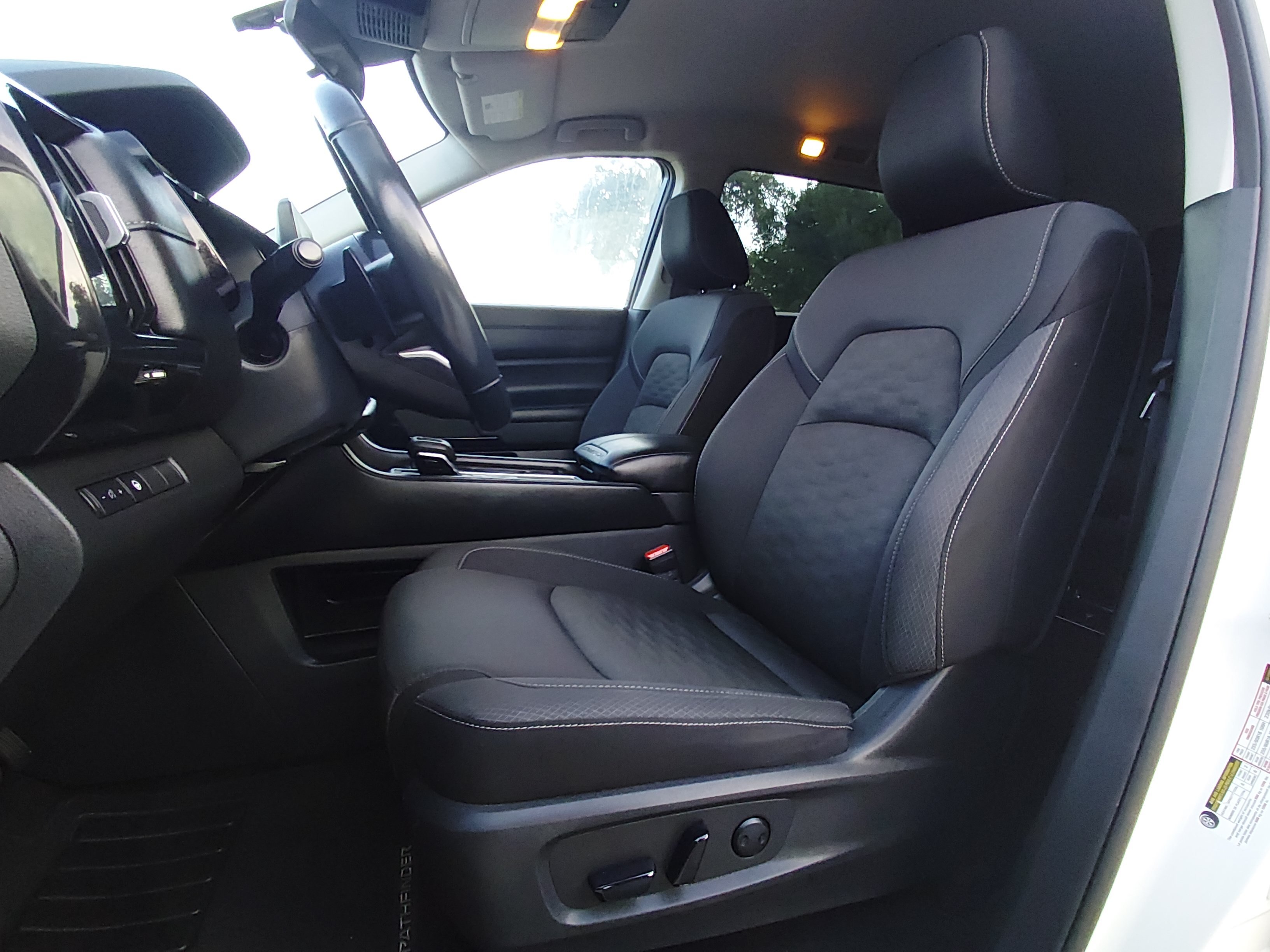 2024 Nissan Pathfinder SV - Photo 20