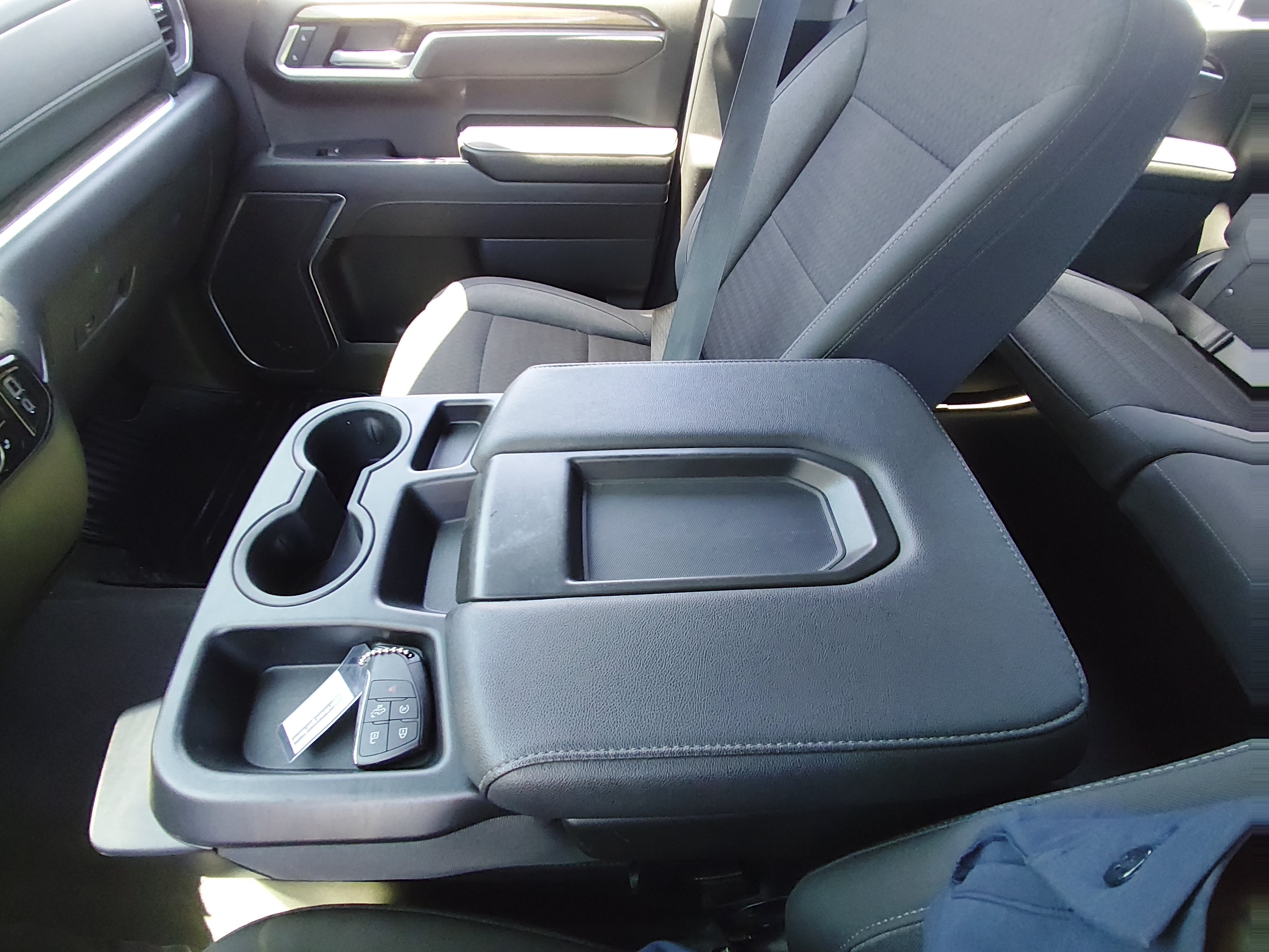 2025 Chevrolet Silverado 1500 LT - Photo 22