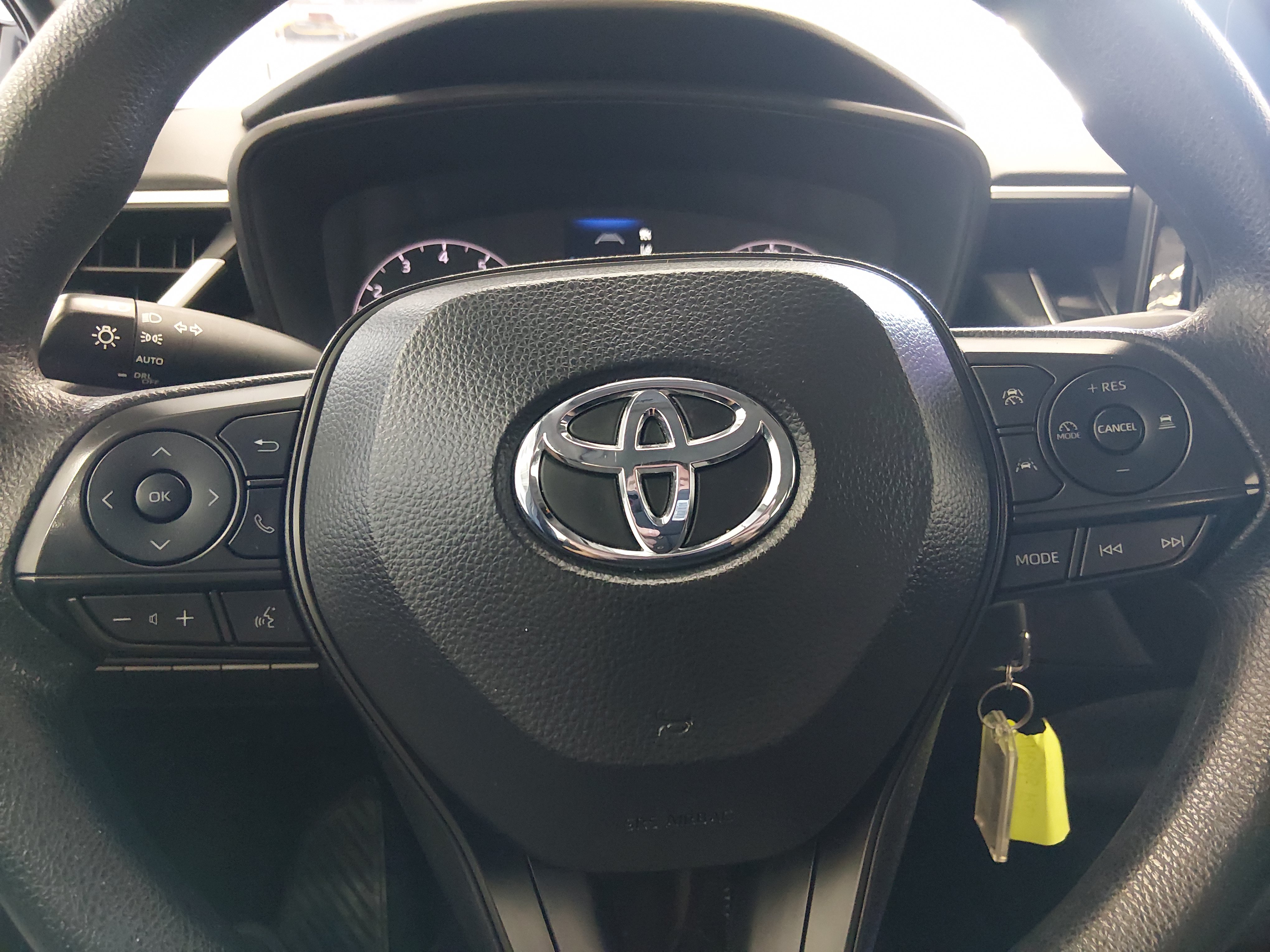 2024 Toyota Corolla LE - Photo 12