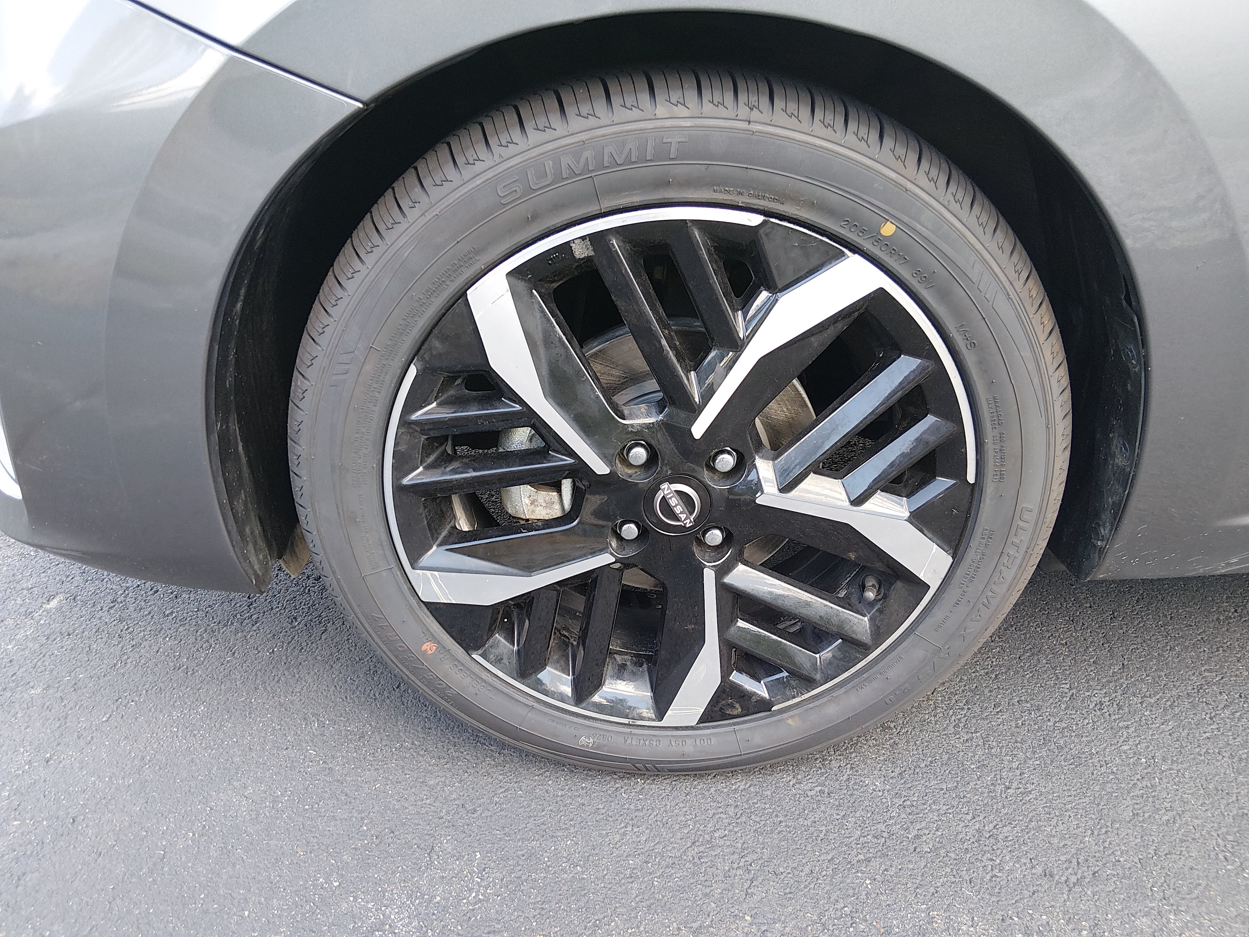 2024 Nissan Versa Sedan SR - Photo 10