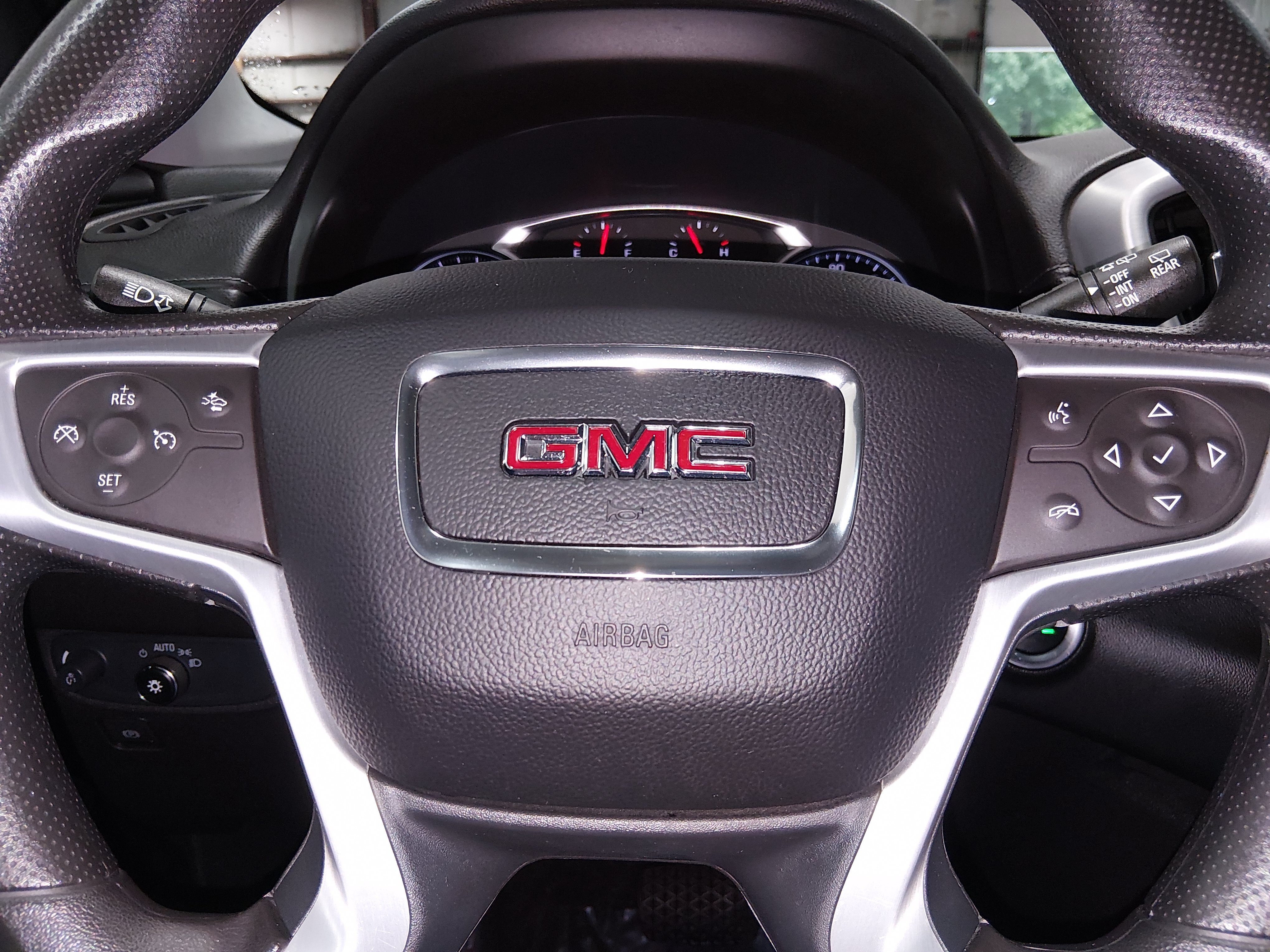 2024 GMC Terrain SLE - Photo 12