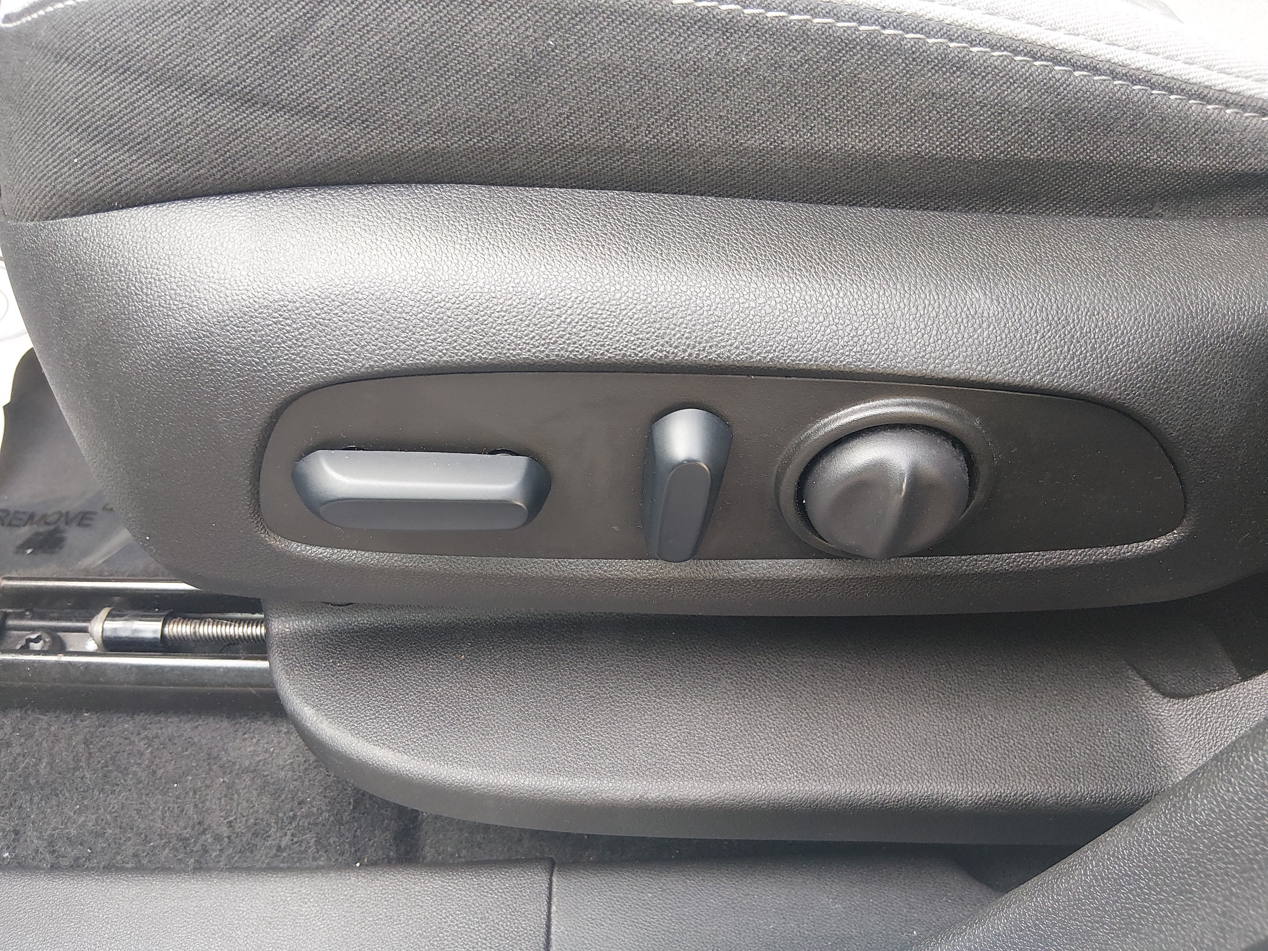 2024 Chevrolet Equinox LT - Photo 22