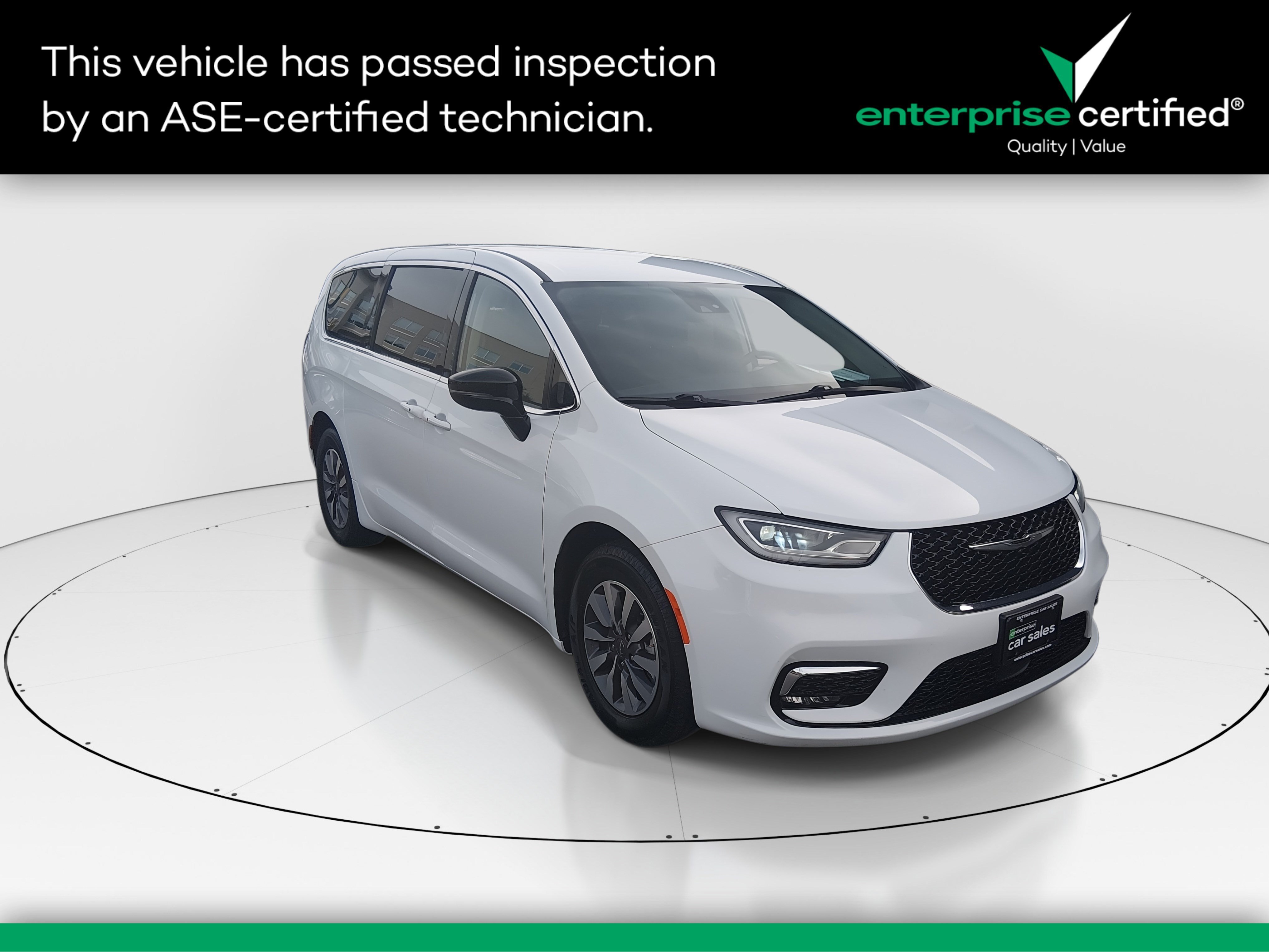 2024 Chrysler Pacifica PHEV Select