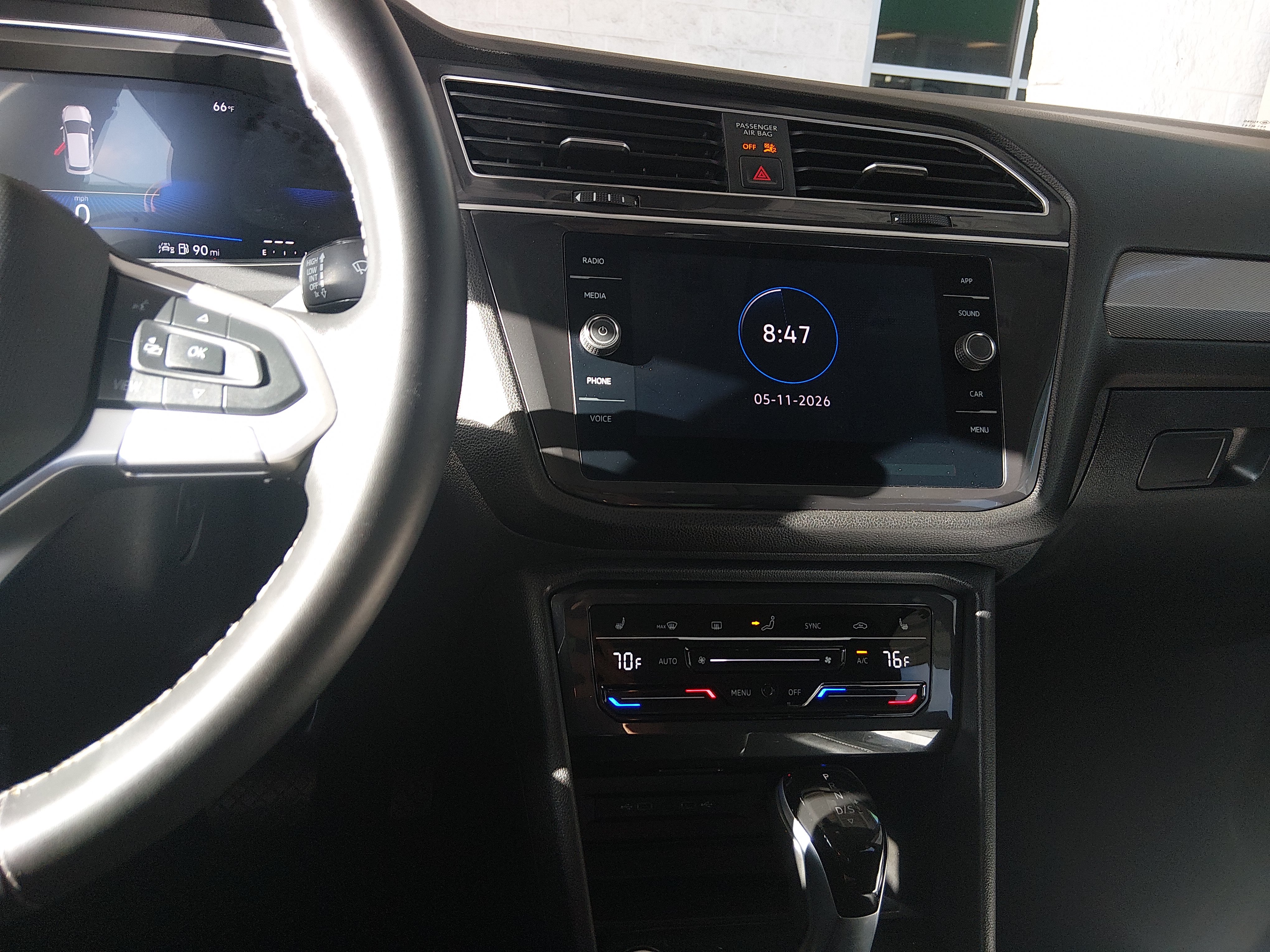 2024 Volkswagen Tiguan SE - Photo 16