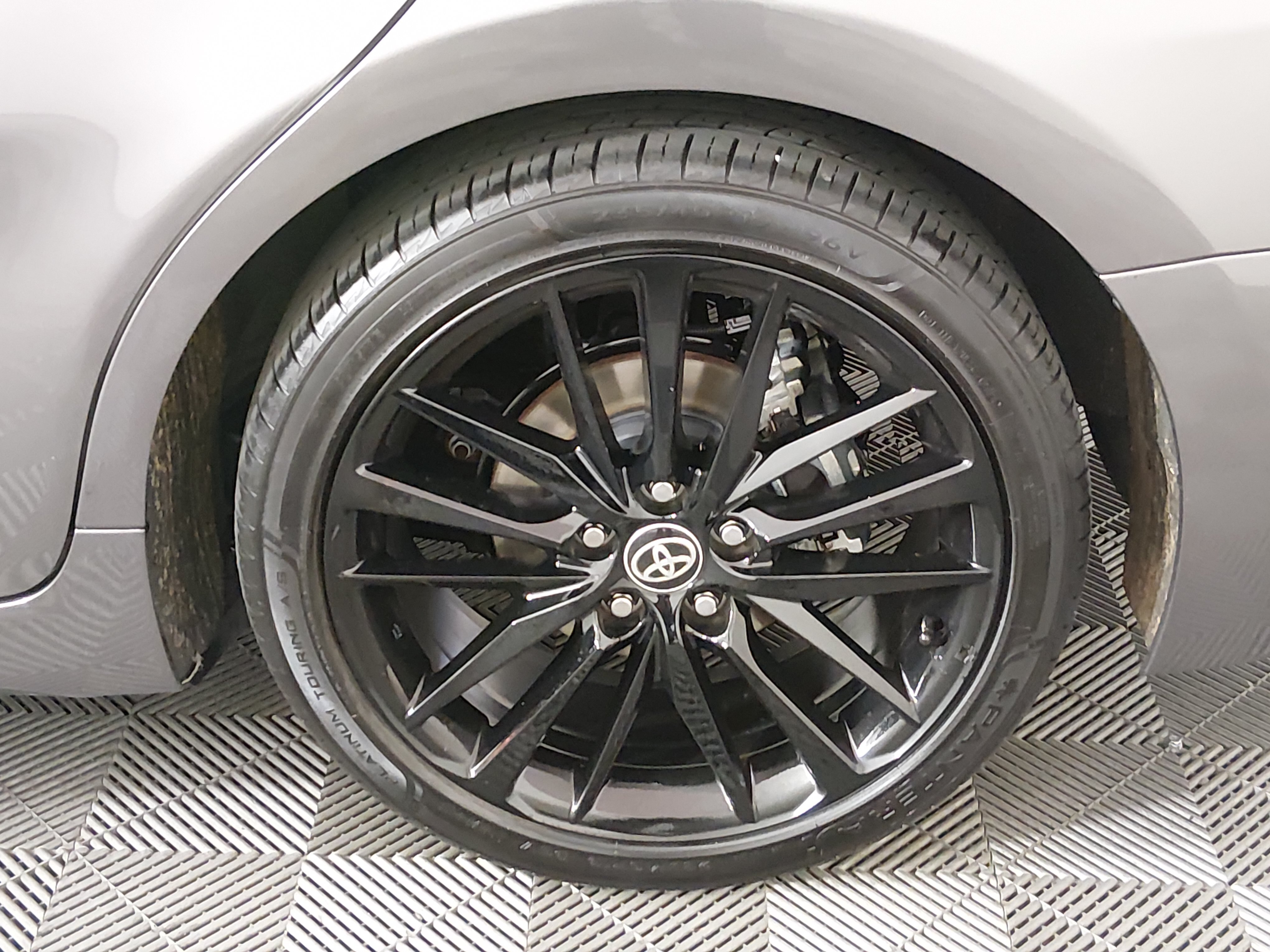 2024 Toyota Camry XSE - Photo 10