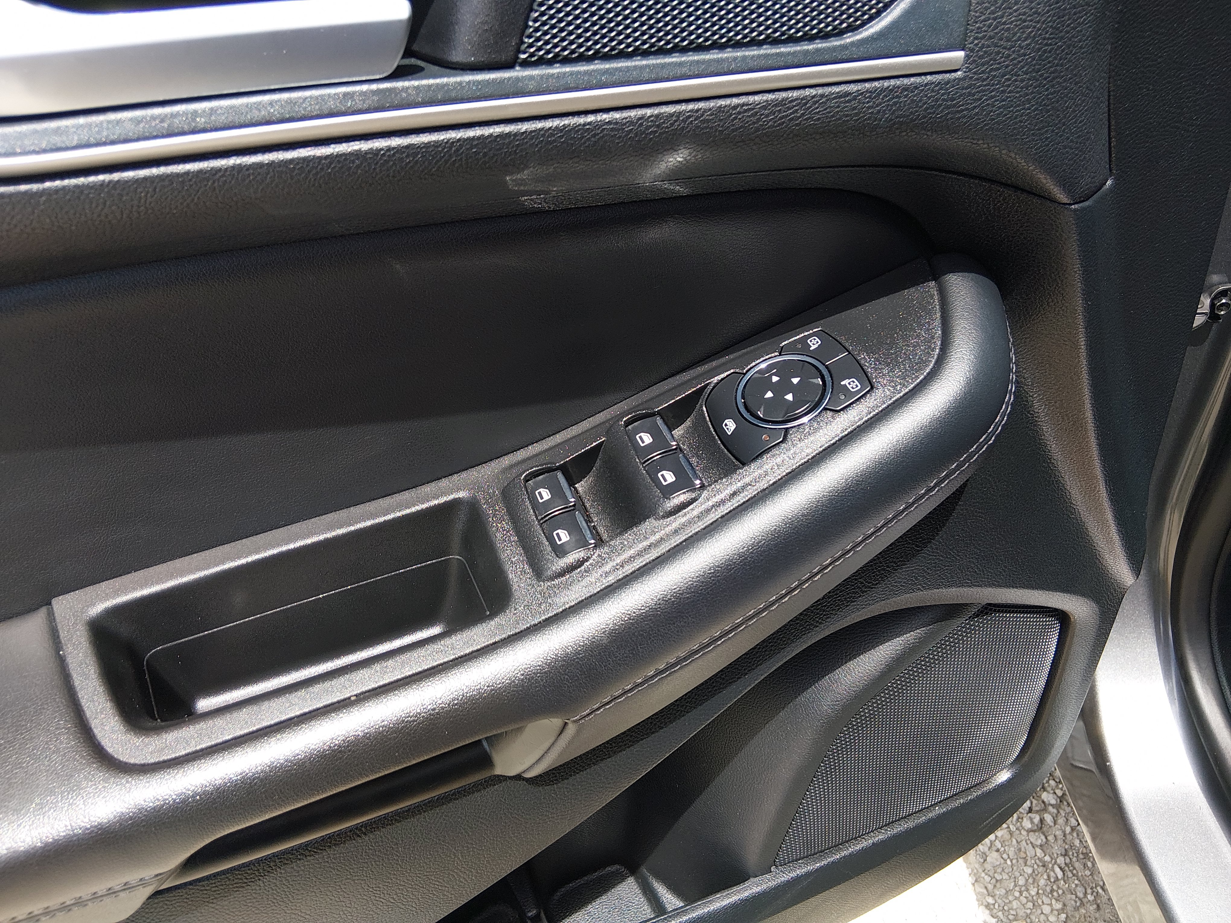2024 Ford Edge SEL - Photo 18