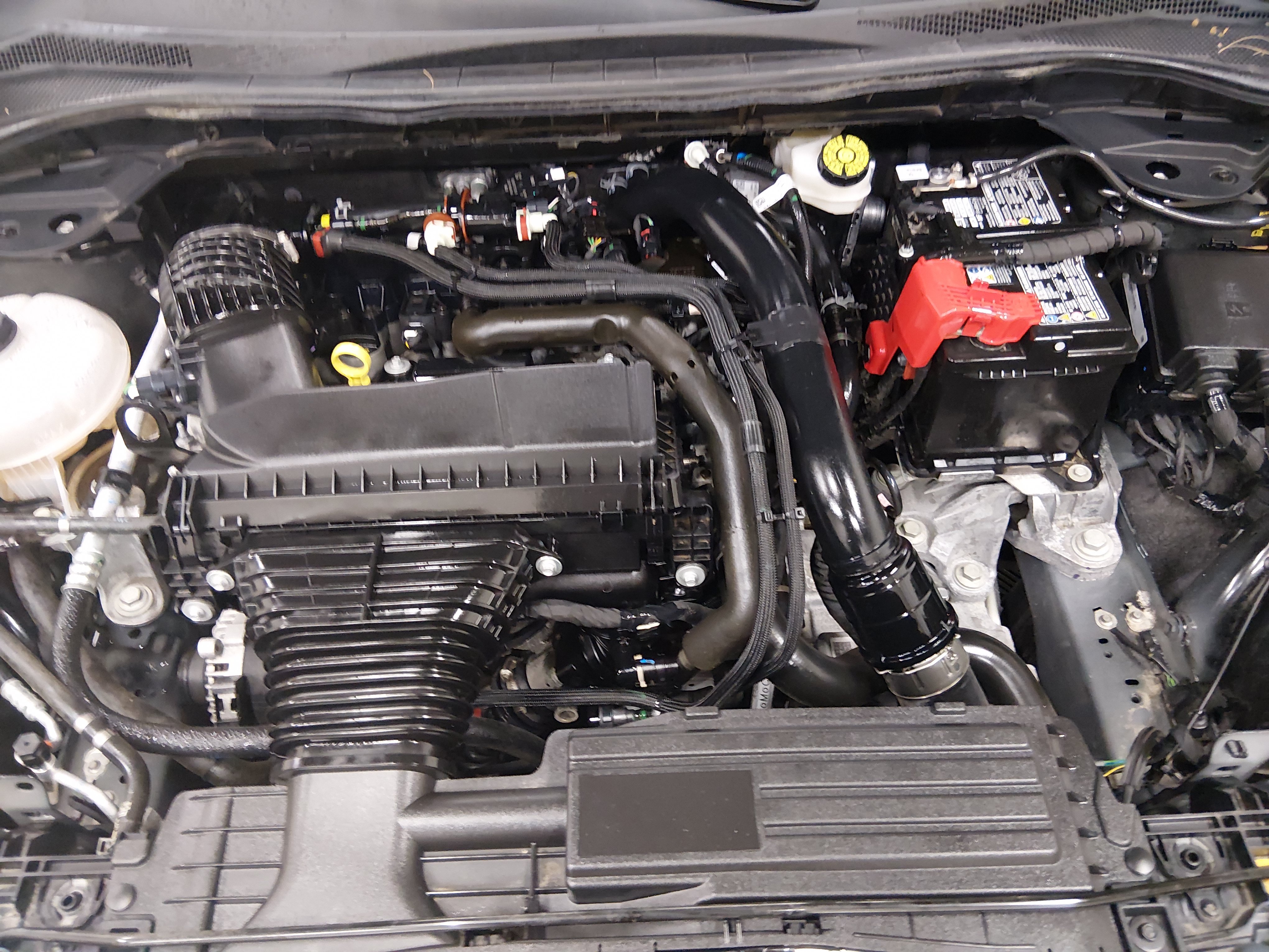 2025 Ford Escape ST-Line Select - Photo 9
