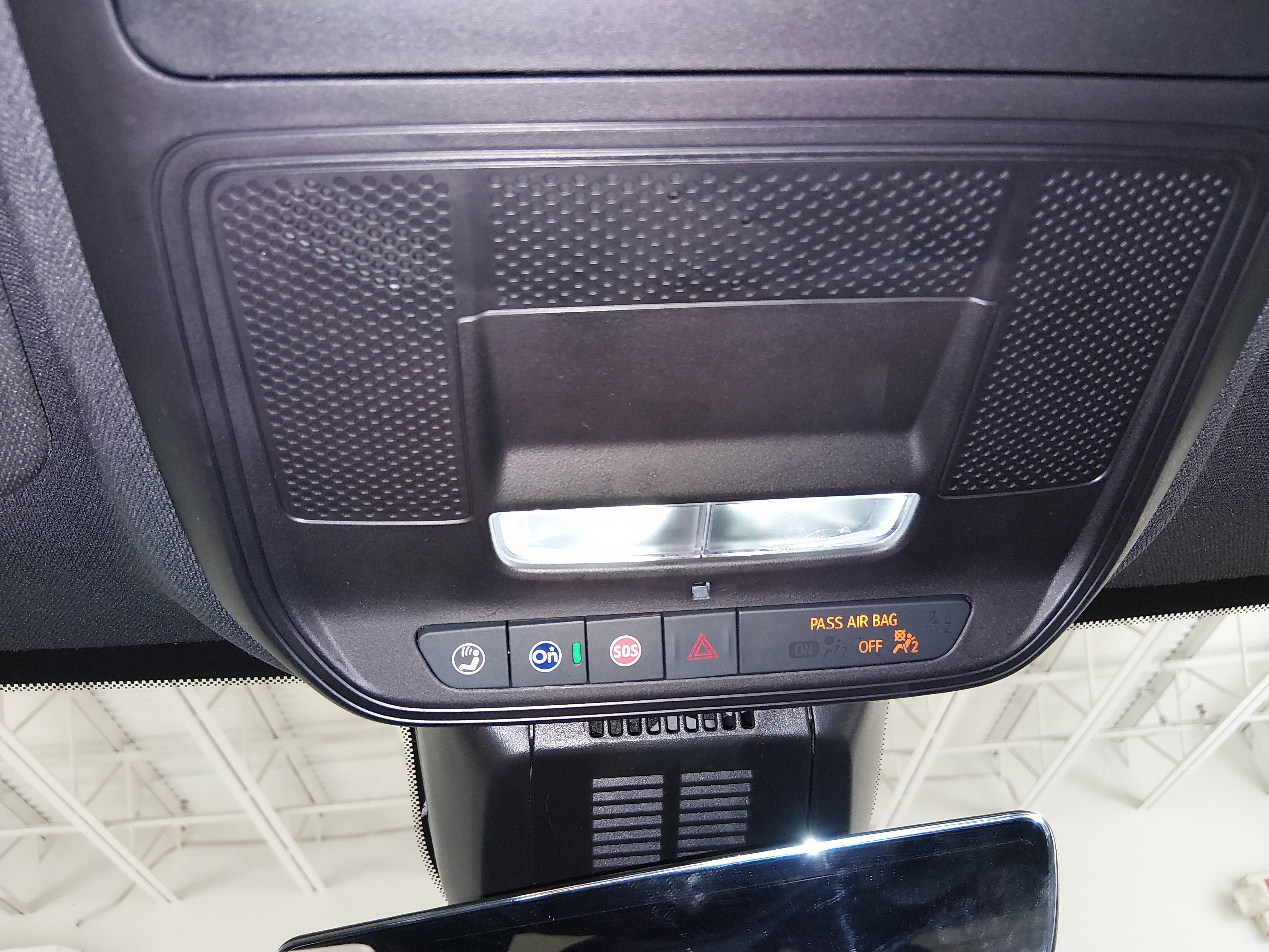 2025 Chevrolet Equinox LT - Photo 18