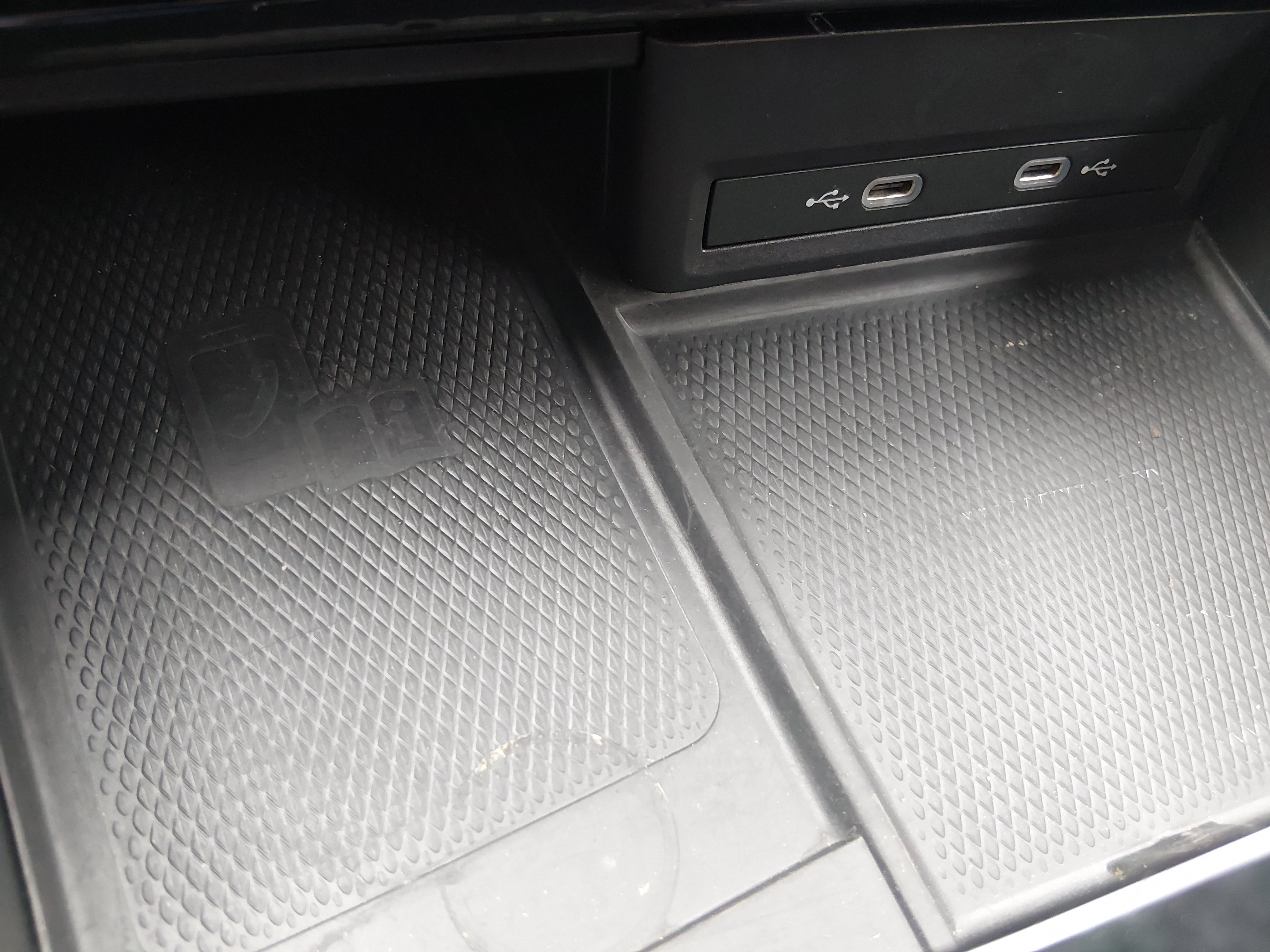 2024 Volkswagen Atlas SE w/Tech - Photo 20