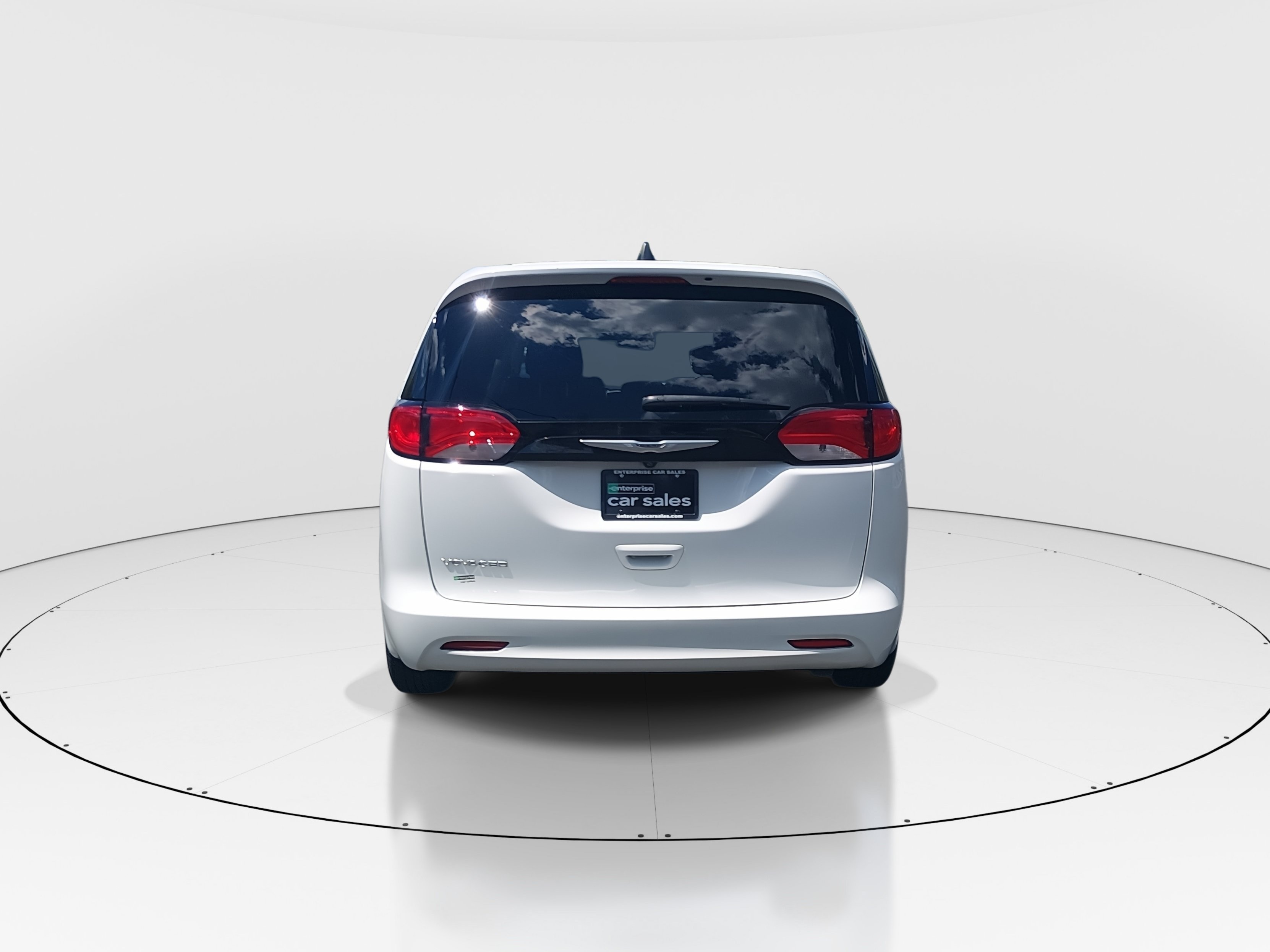 2023 Chrysler Voyager LX - Photo 6