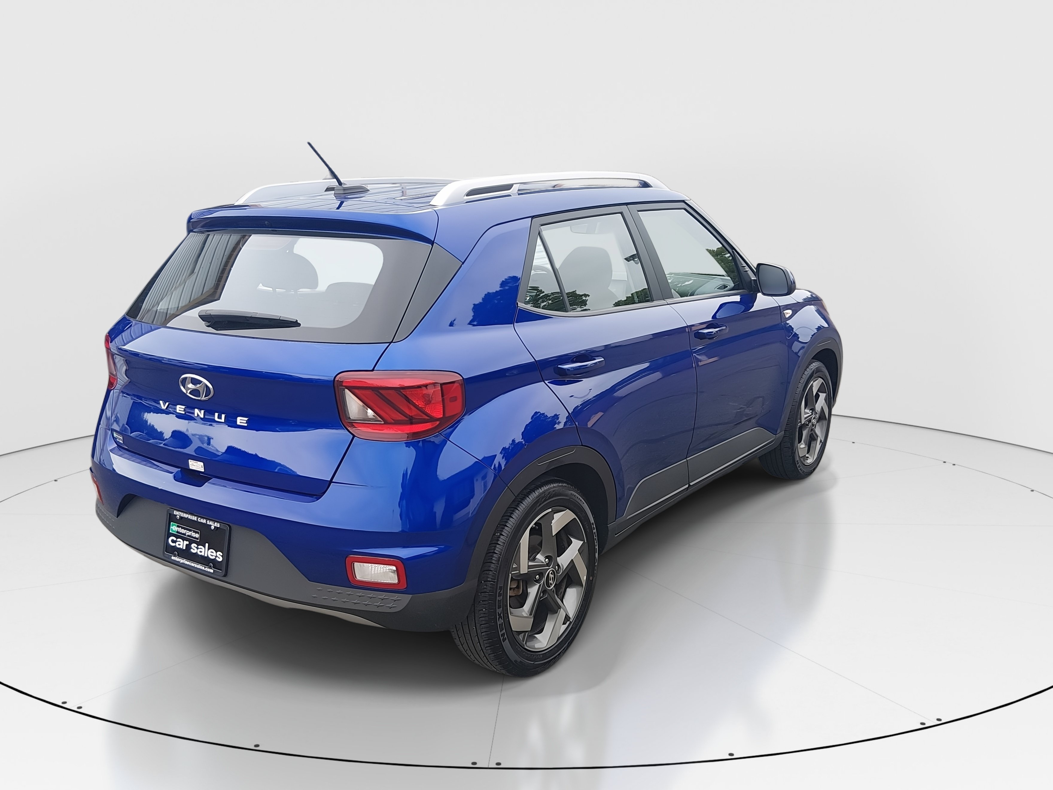 2025 Hyundai Venue SEL - Photo 7