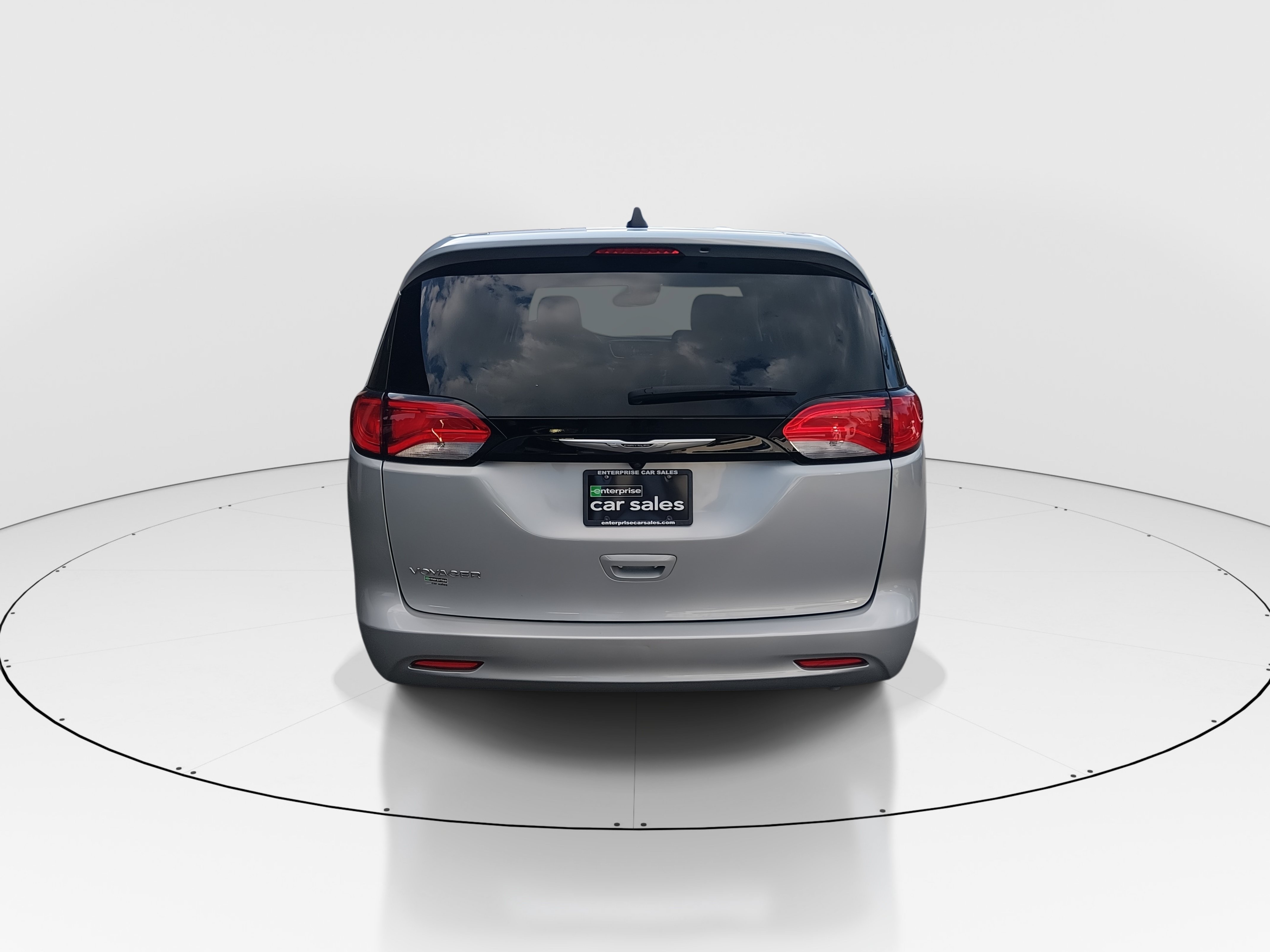 2024 Chrysler Voyager LX - Photo 6