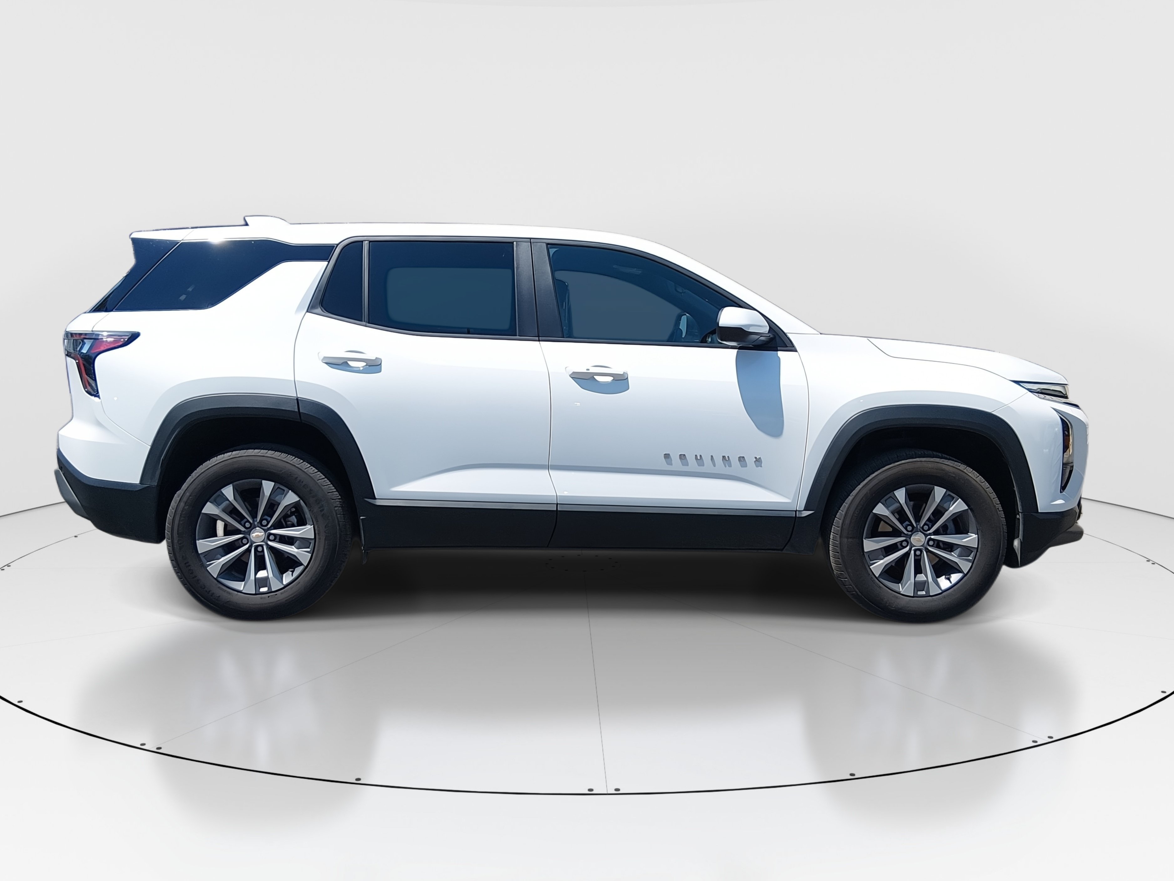 2026 Chevrolet Equinox LT - Photo 8