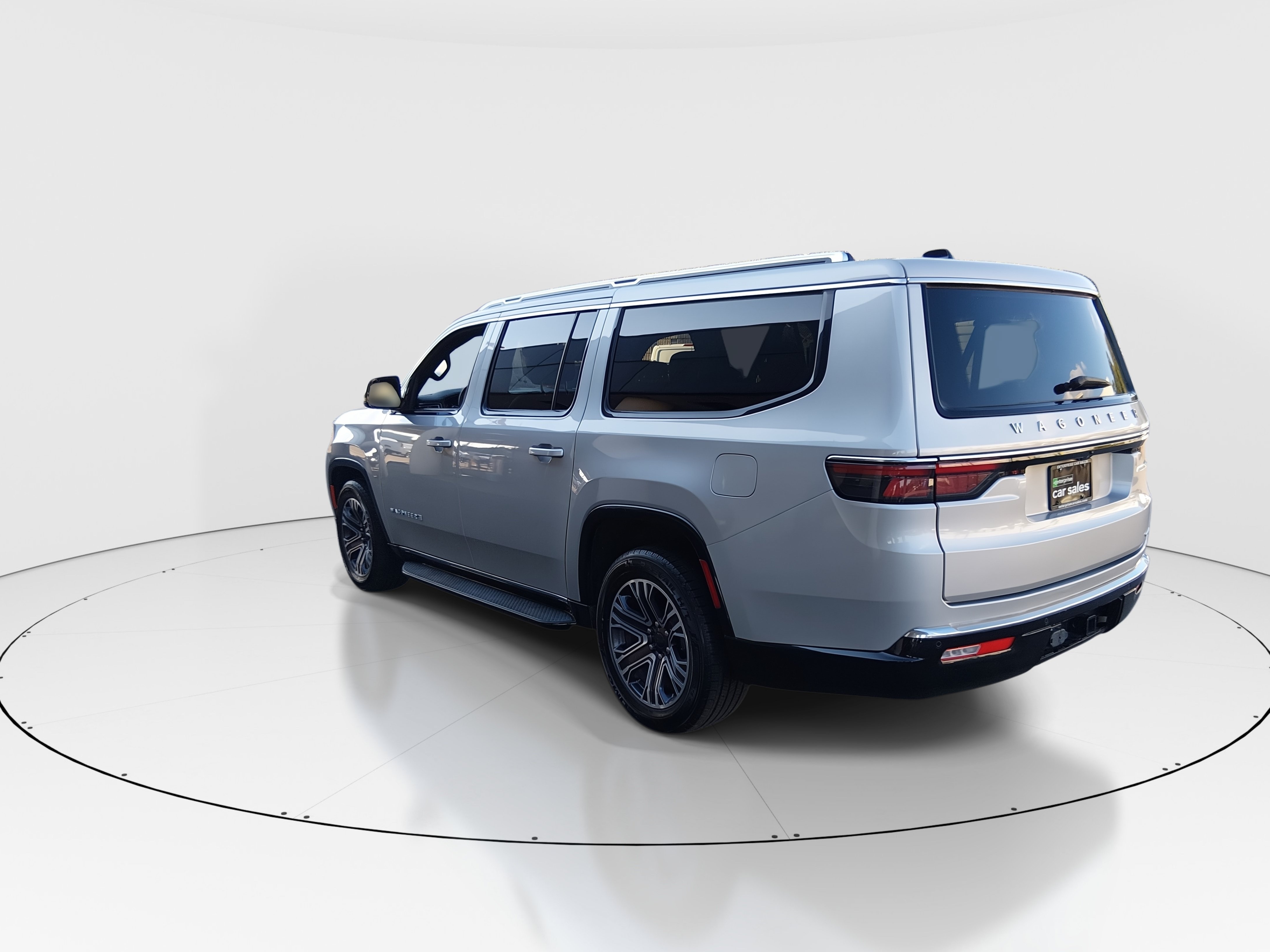 2024 Jeep Wagoneer L Series II - Photo 5