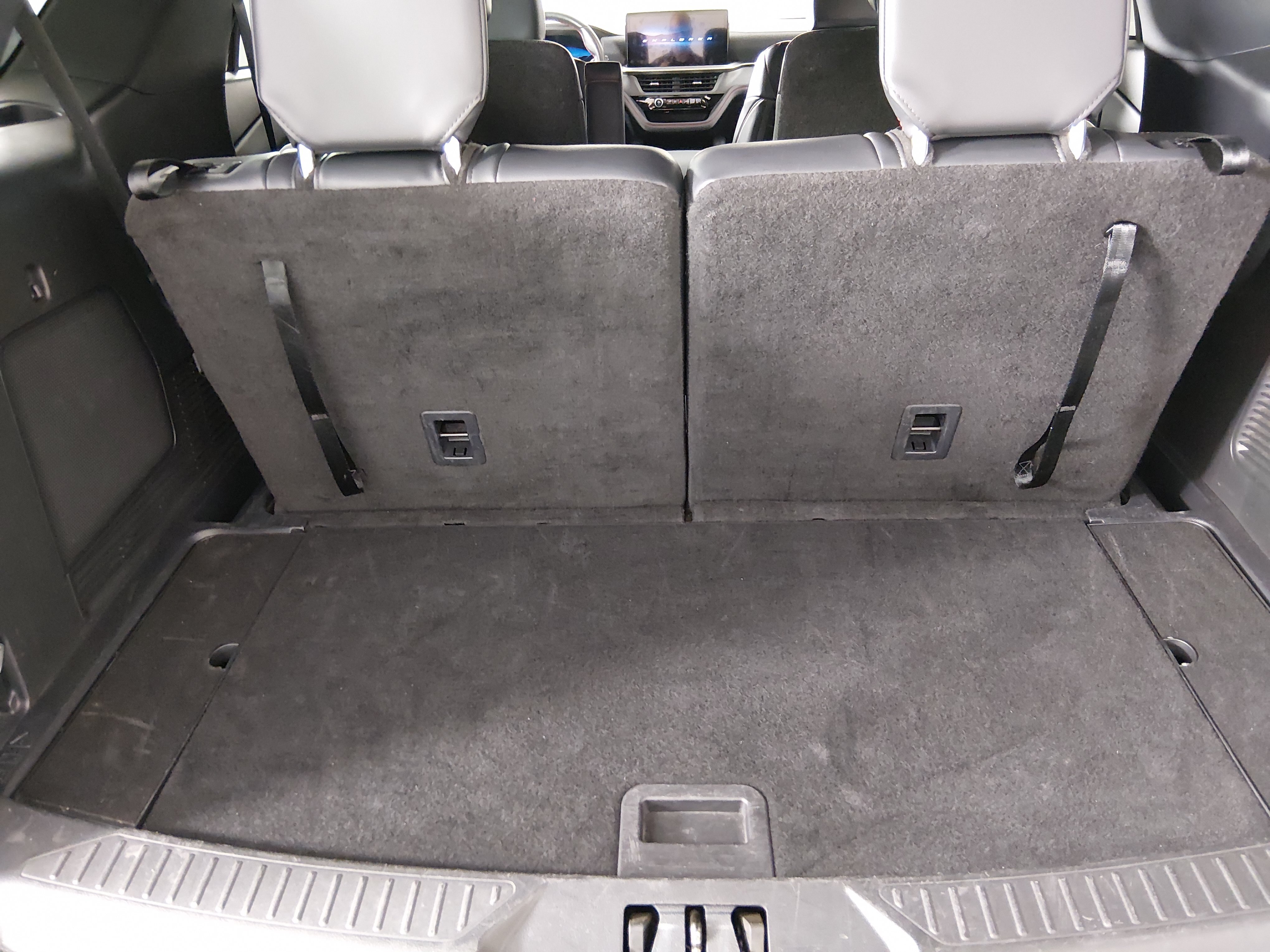 2025 Ford Explorer ST-LINE - Photo 11