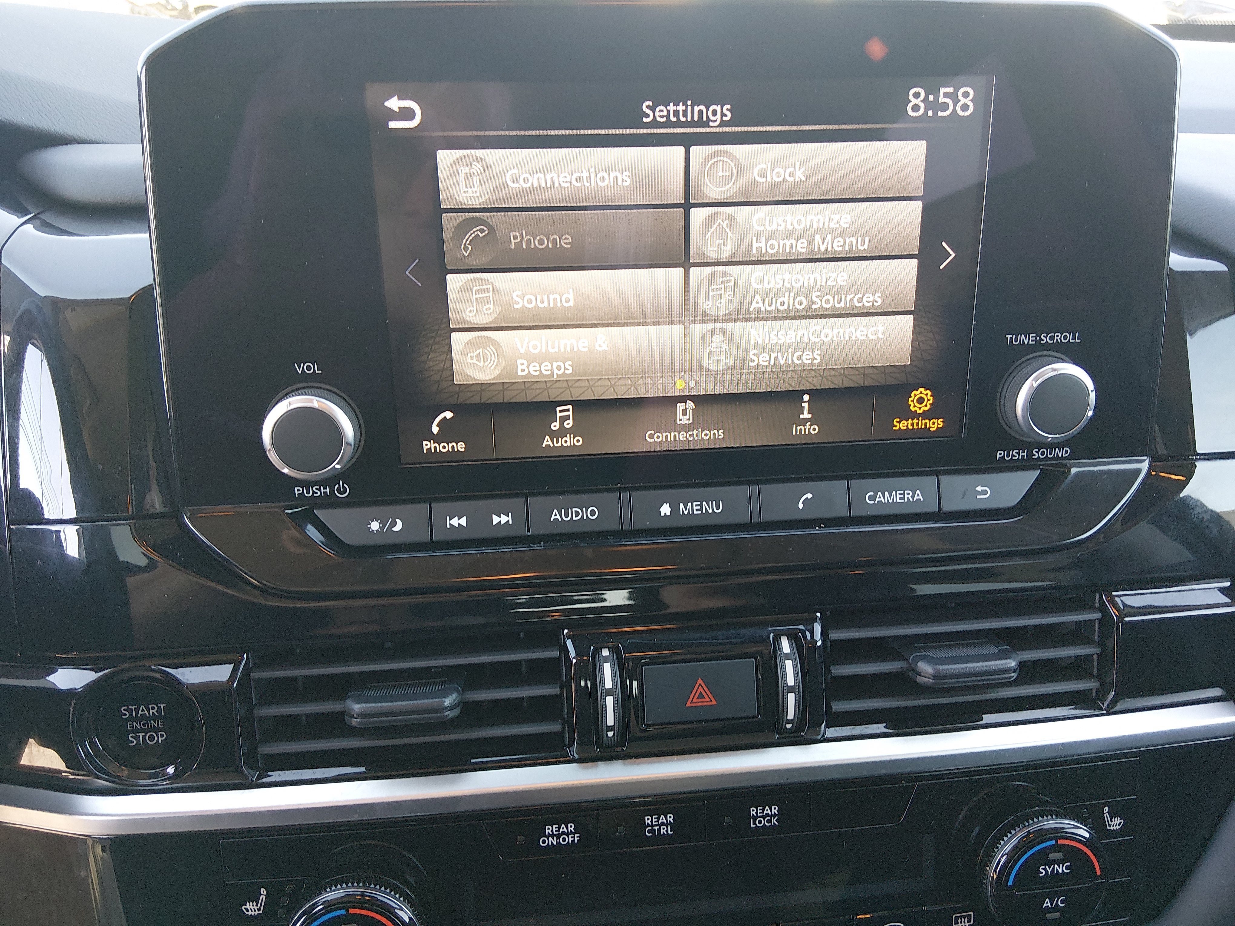 2025 Nissan Pathfinder SV - Photo 22