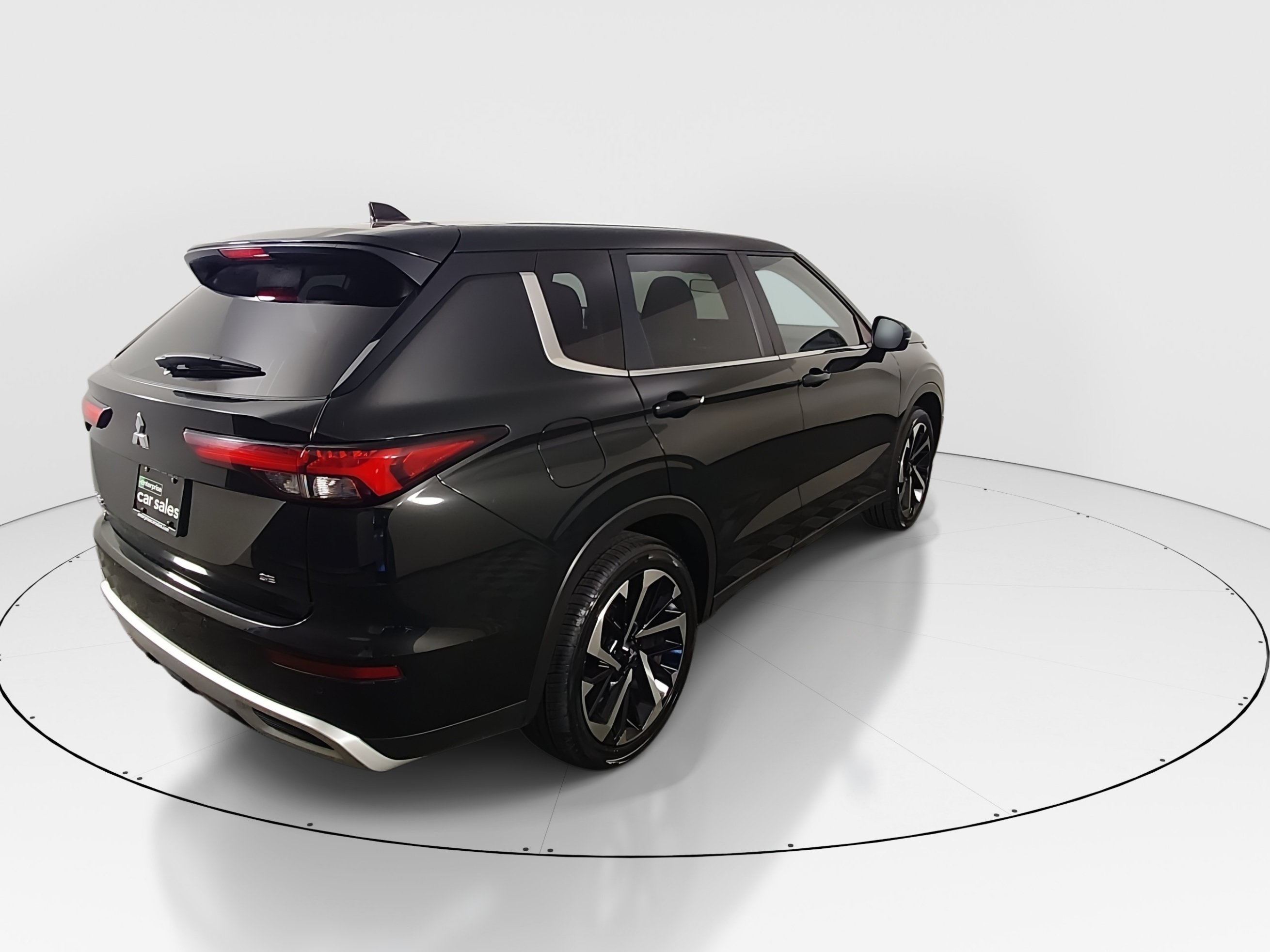 2024 Mitsubishi Outlander SE - Photo 7