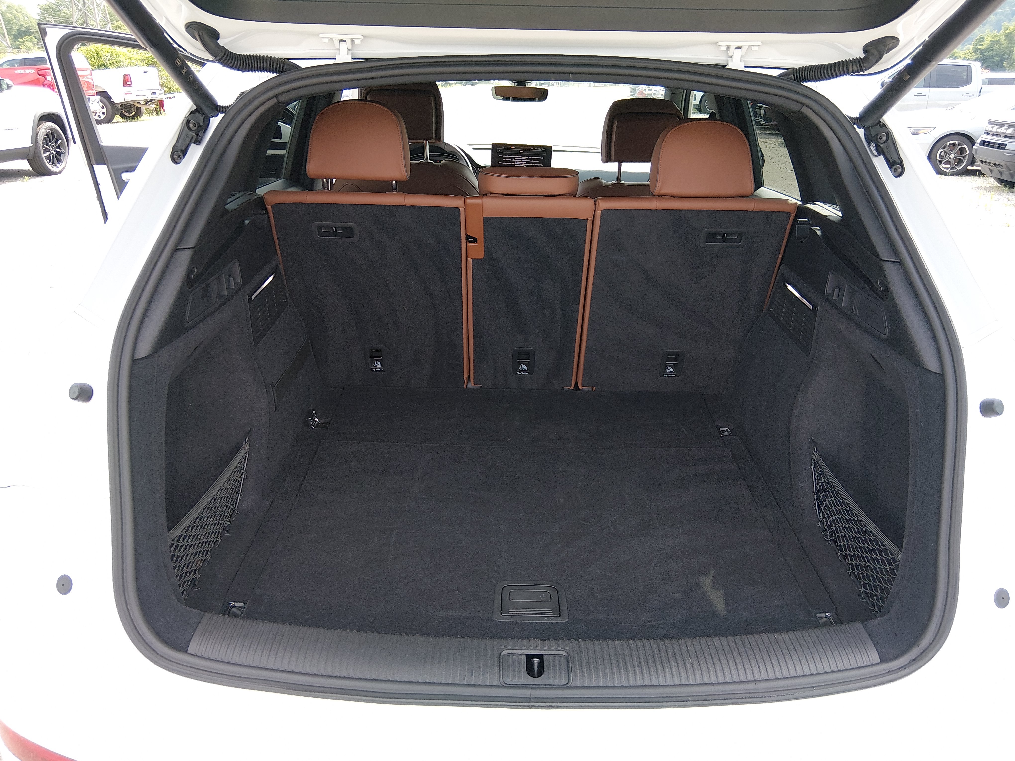 2025 Audi Q5 Premium - Photo 11