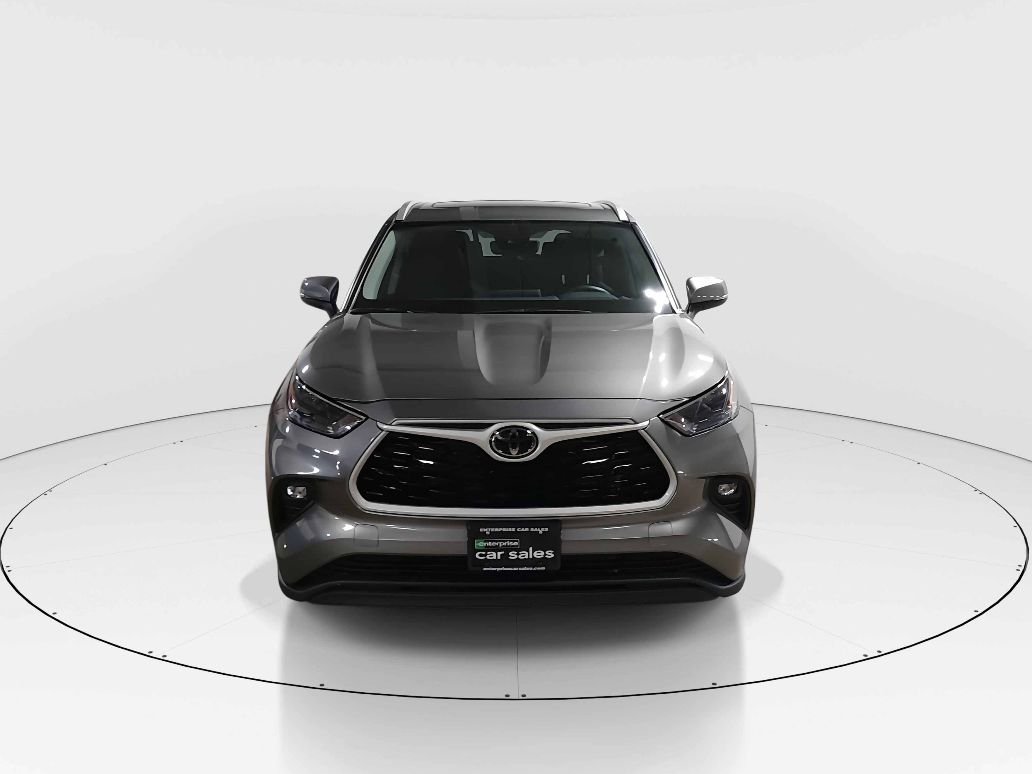 2025 Toyota Highlander XLE - Photo 2